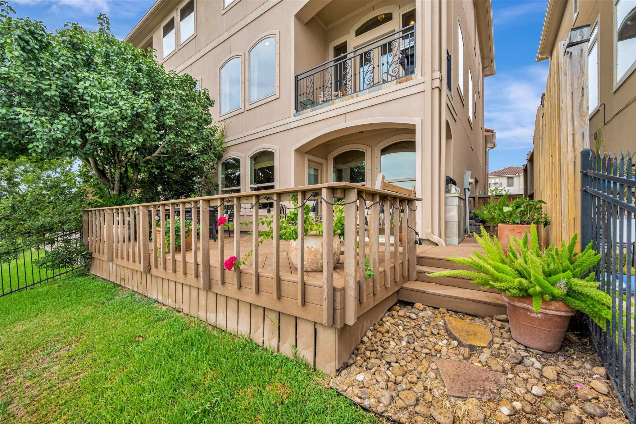 4125 Boardwalk Boulevard Property Photo 8