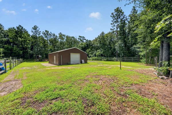 25676 Forest Lane Property Photo 3