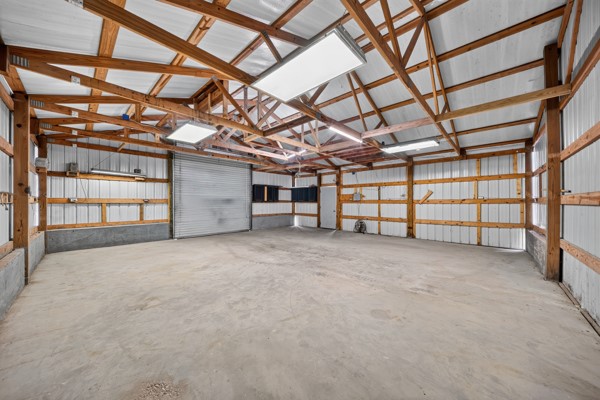 25676 Forest Lane Property Photo 4