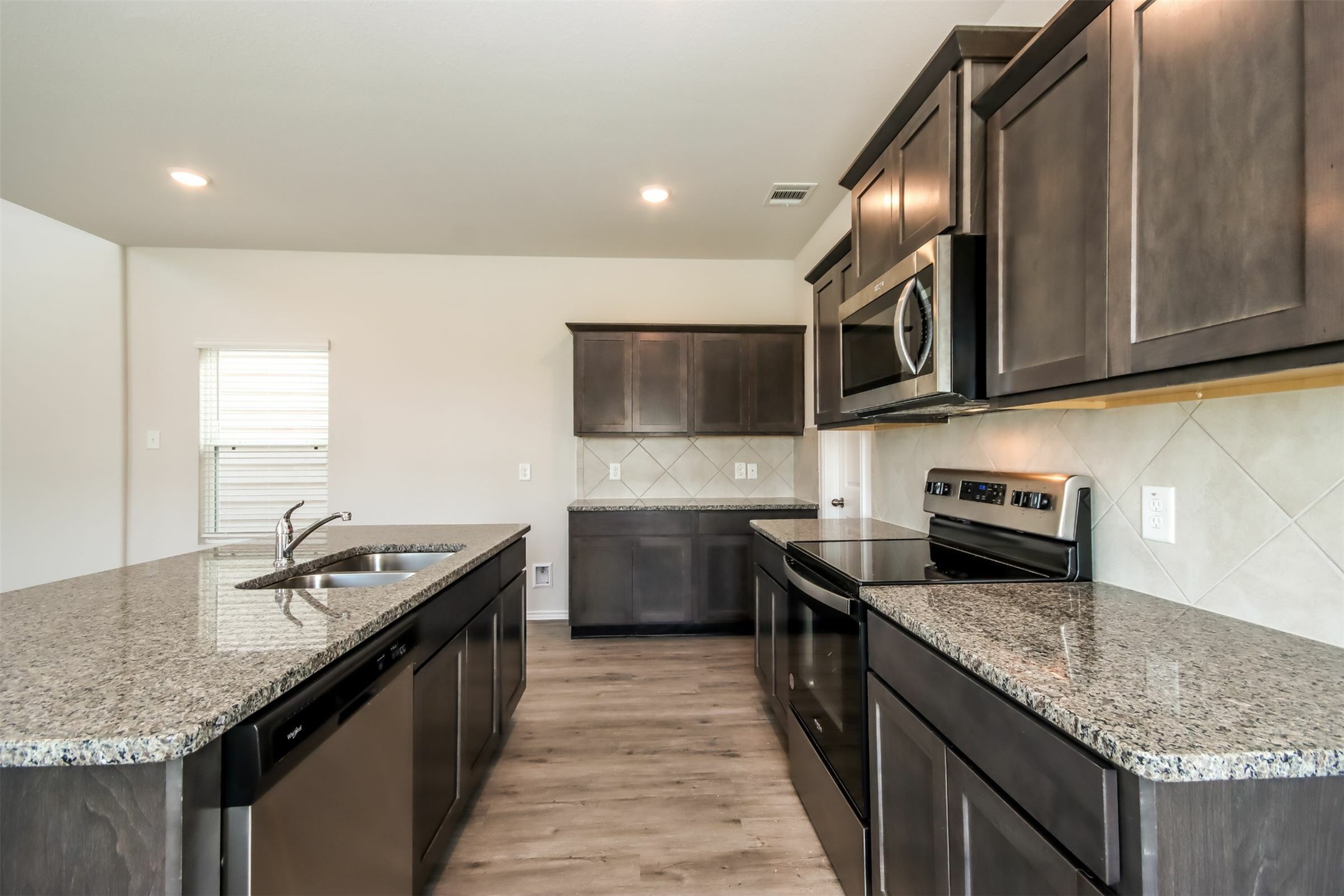 15239 Estrella West Property Photo 3