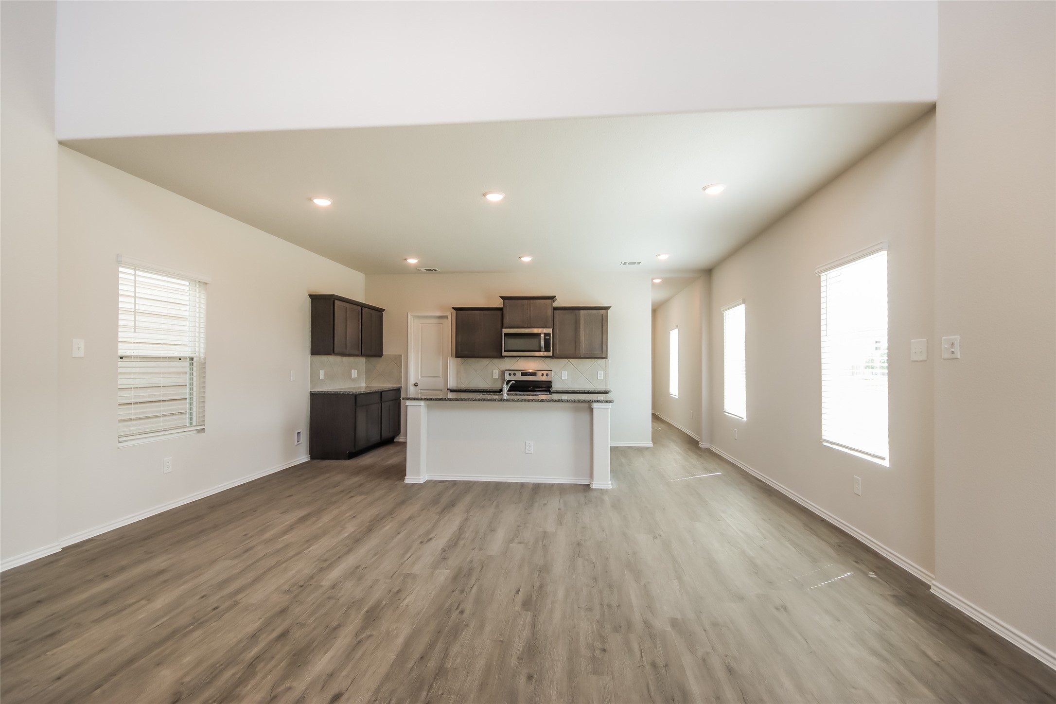 15239 Estrella West Property Photo 4