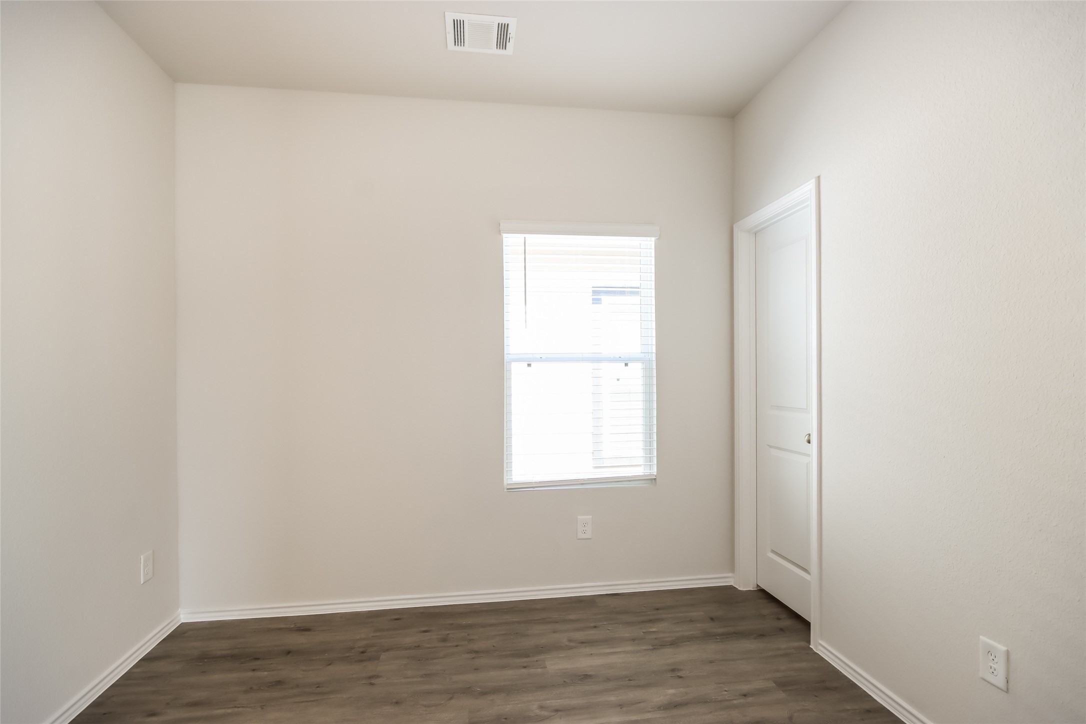 15239 Estrella West Property Photo 9