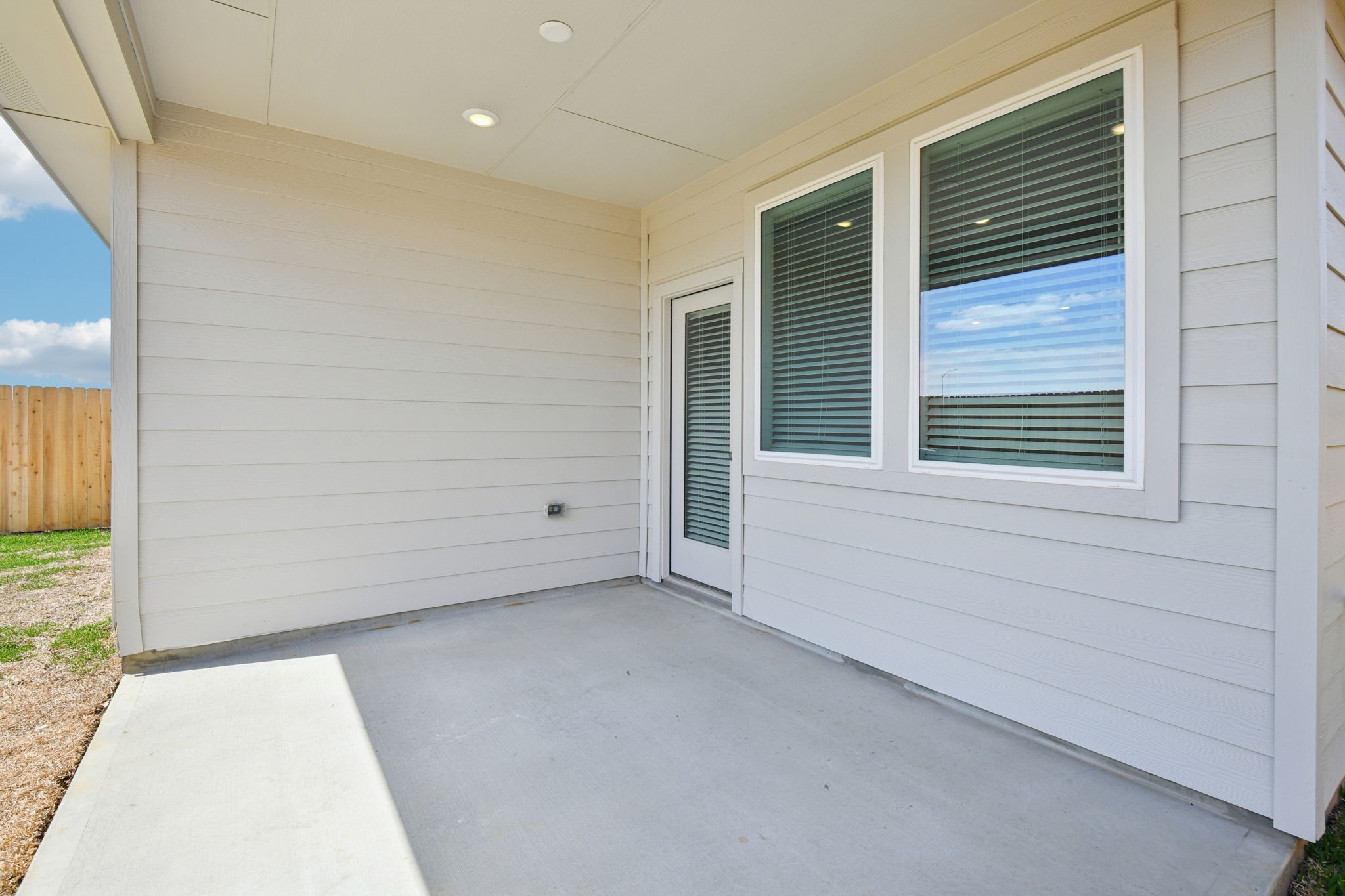 2402 Pioneer Landing Lane Property Photo 37