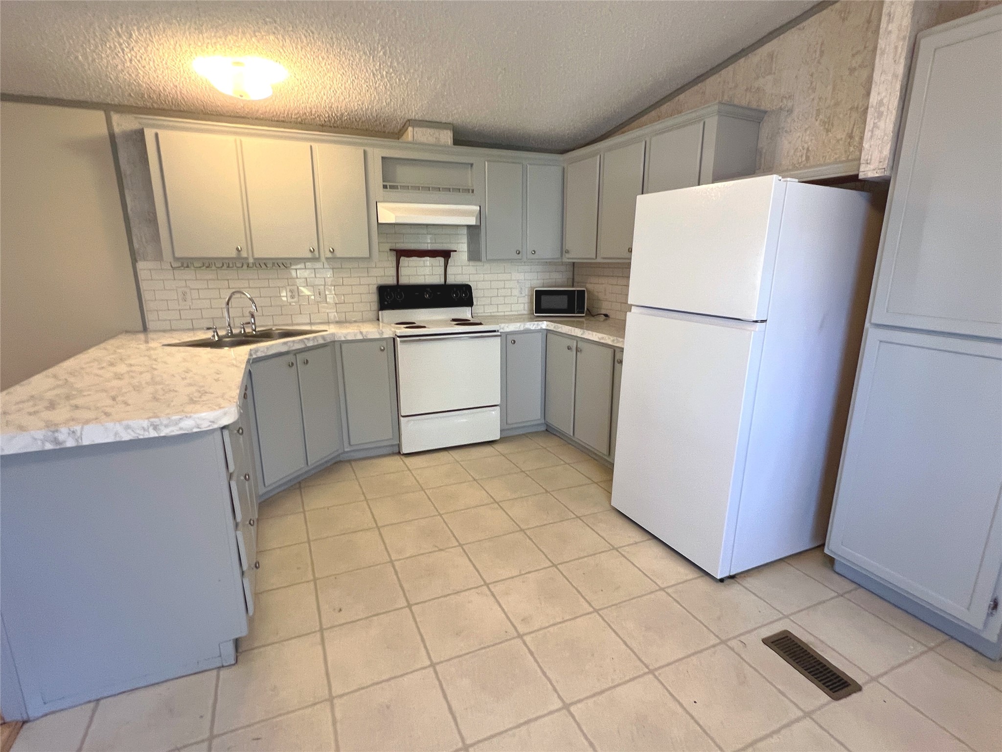 108 Hunters Gln Property Photo 14
