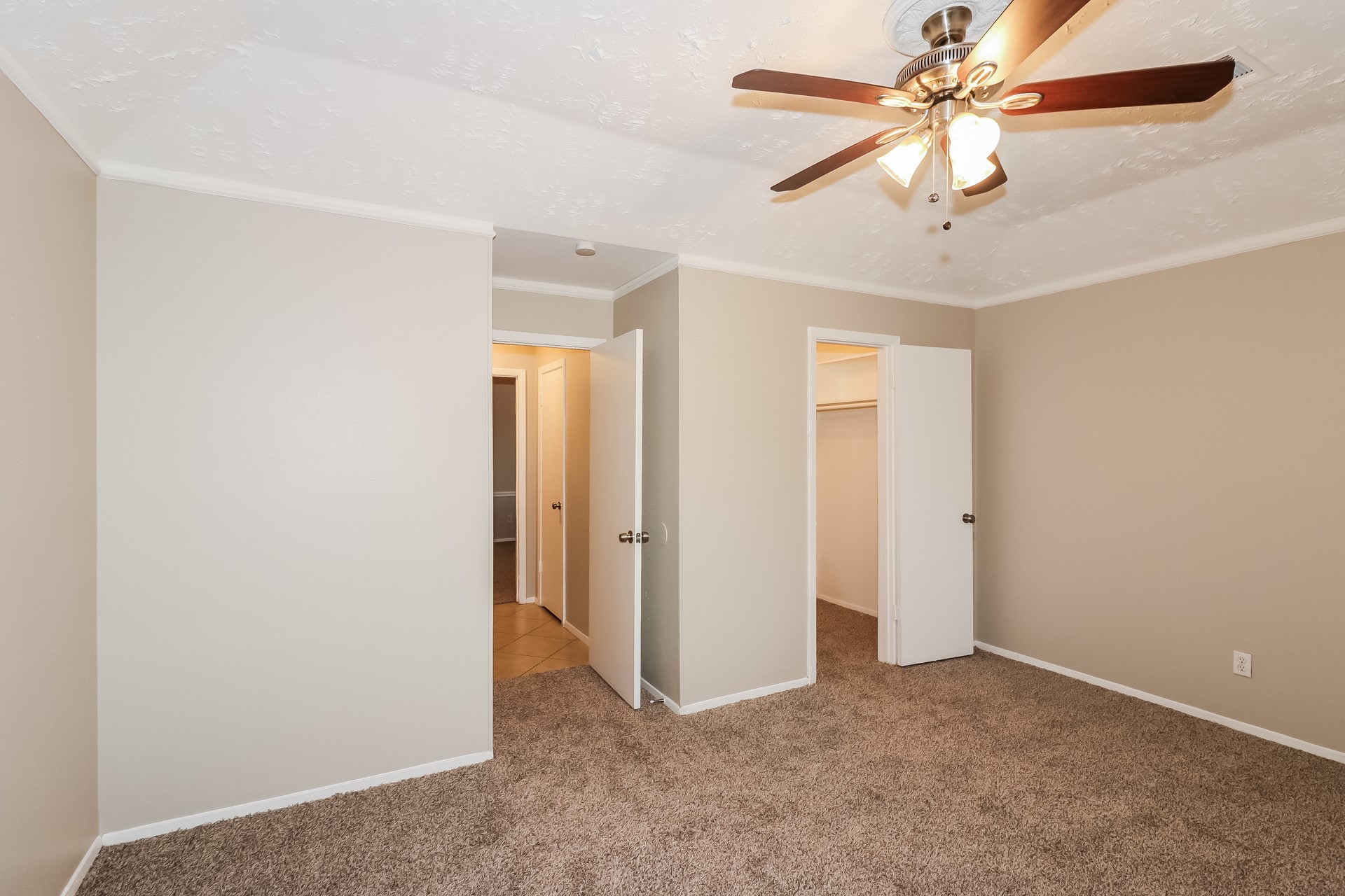 20202 Big Timber Court Property Photo 9
