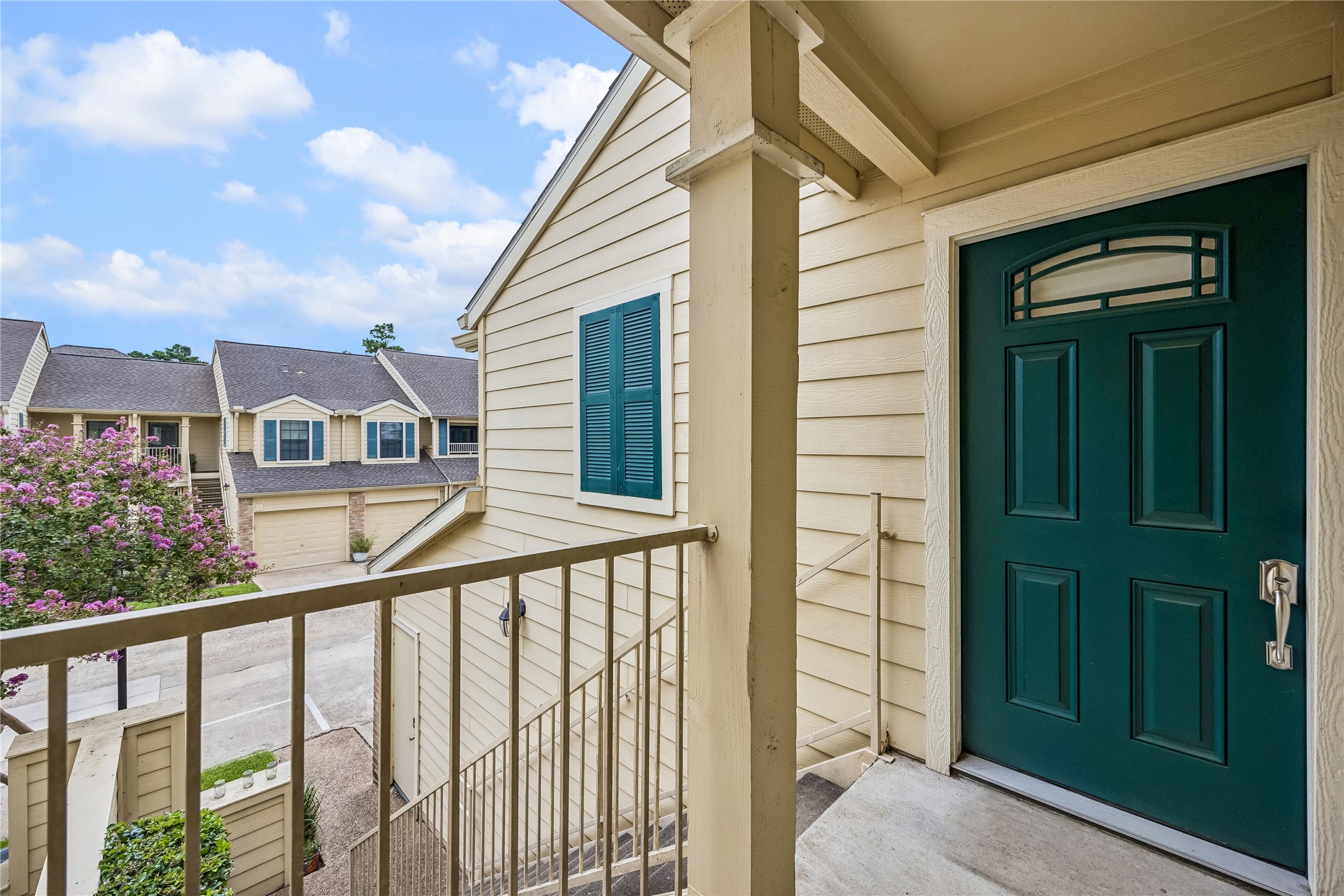 763 Bering Drive B Property Photo 12