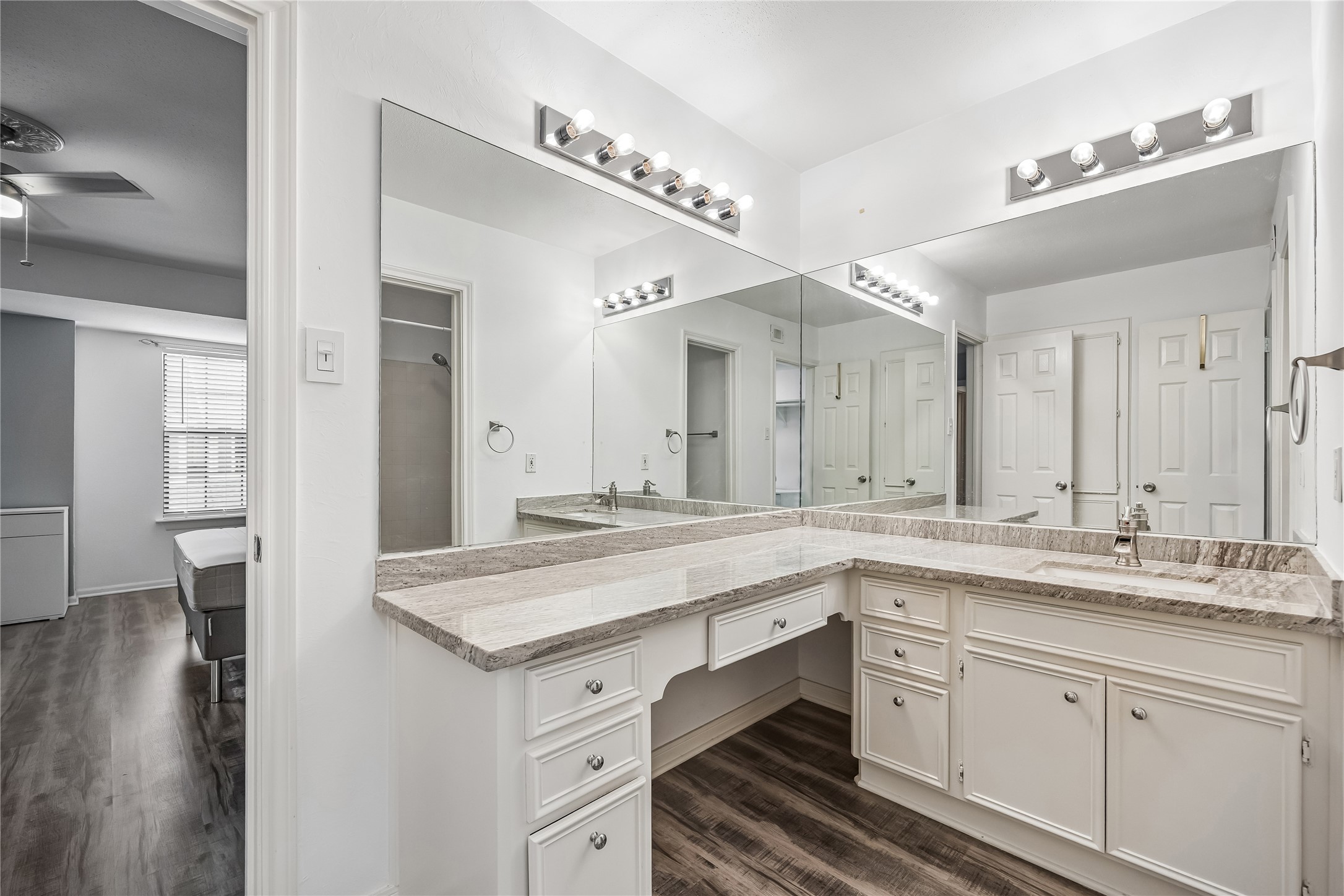 763 Bering Drive B Property Photo 14