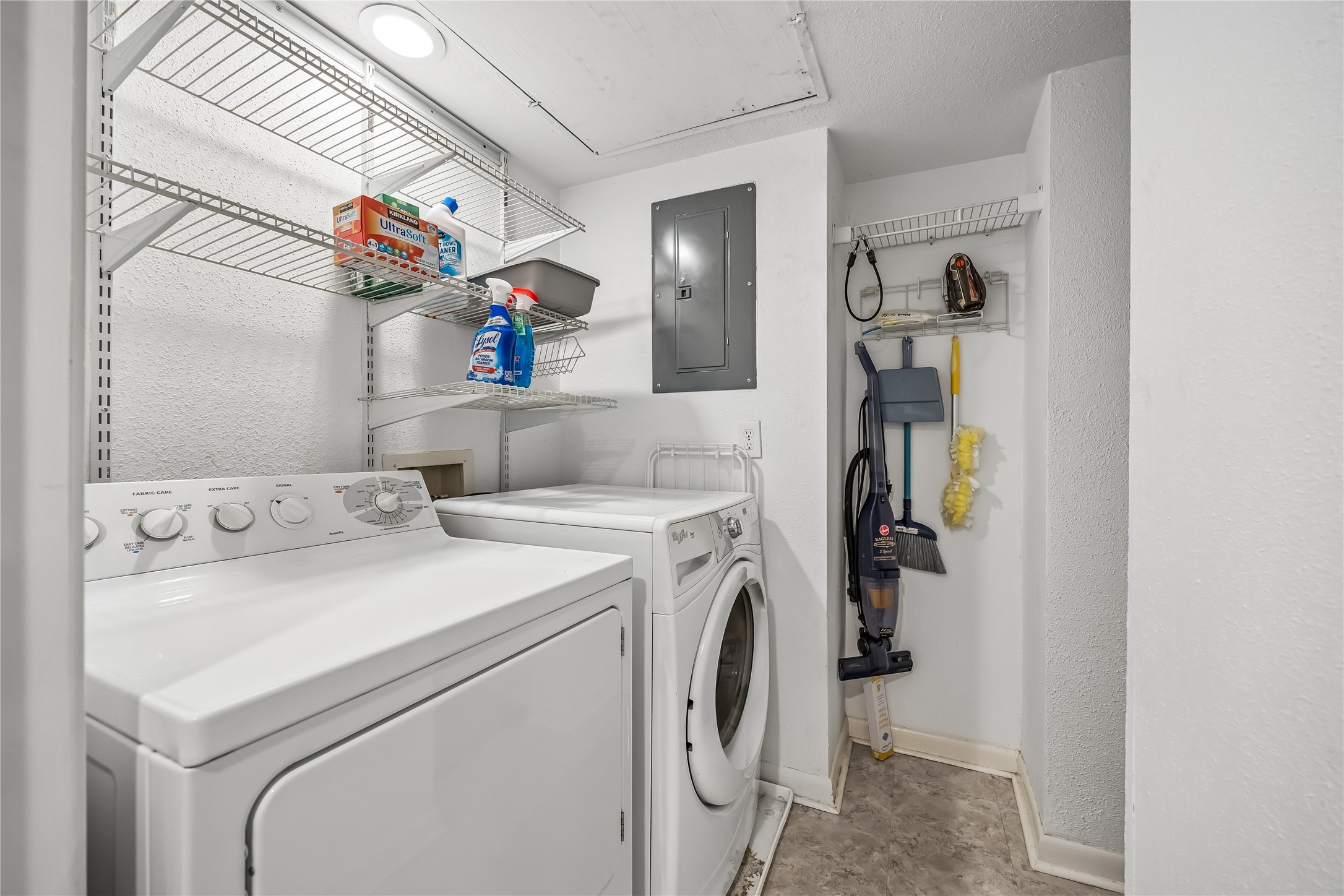 763 Bering Drive B Property Photo 16