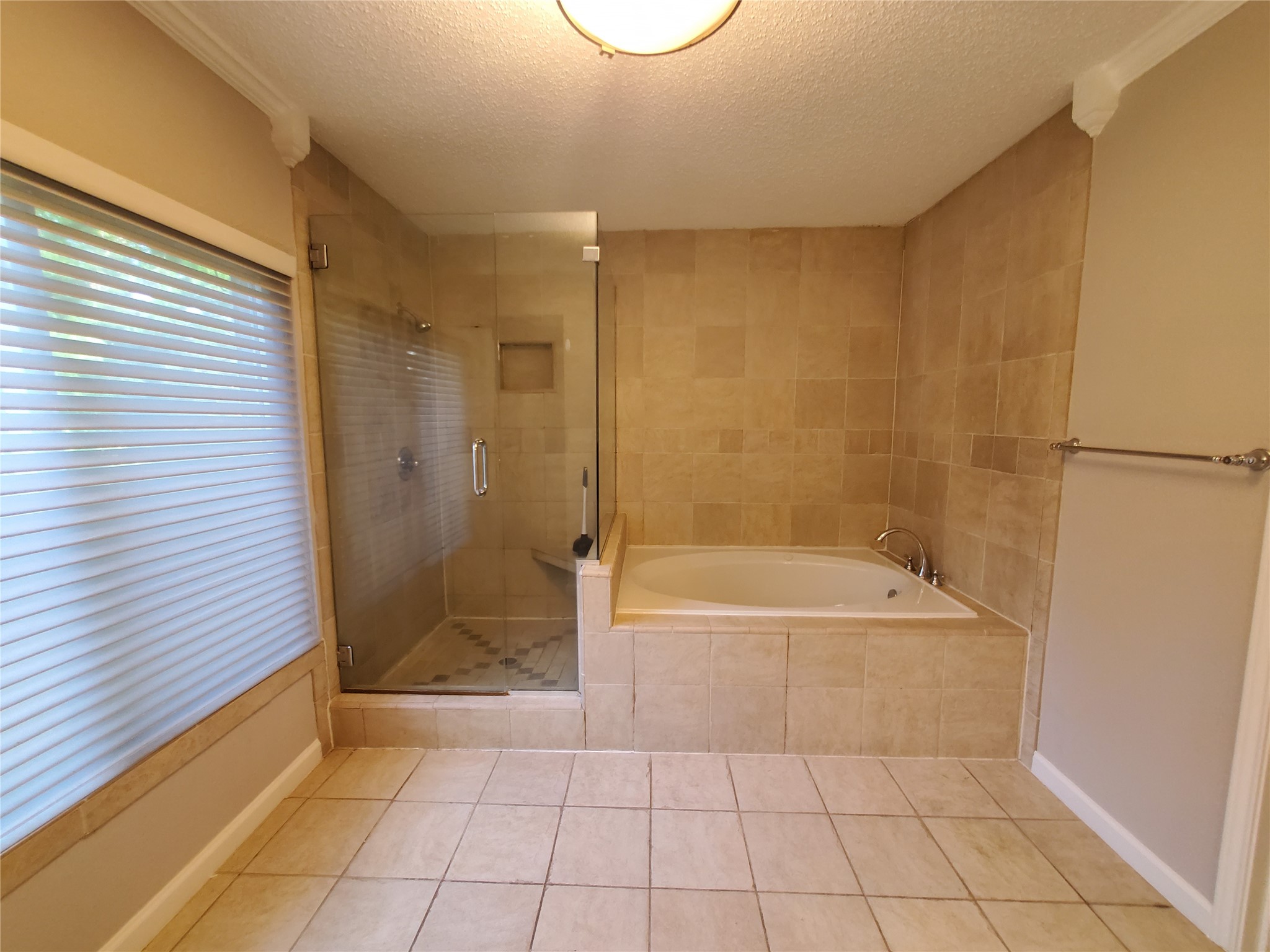 3323 Green Fields Drive Property Photo 11