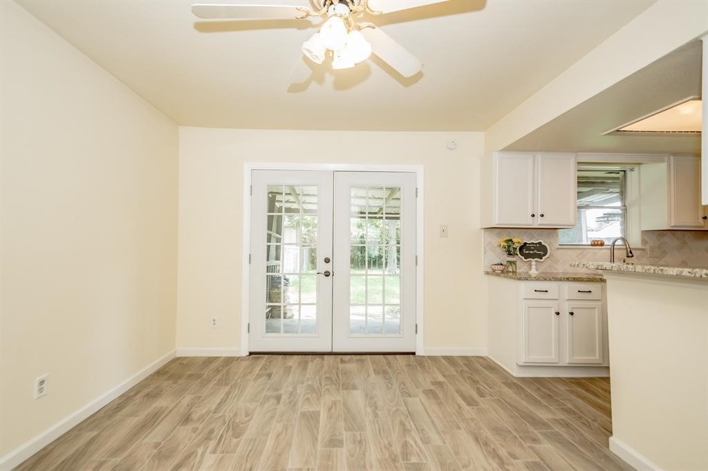 12106 Pompton Drive Property Photo 3