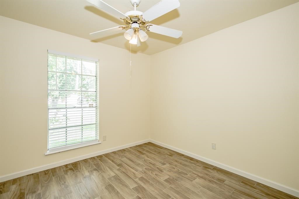 12106 Pompton Drive Property Photo 6