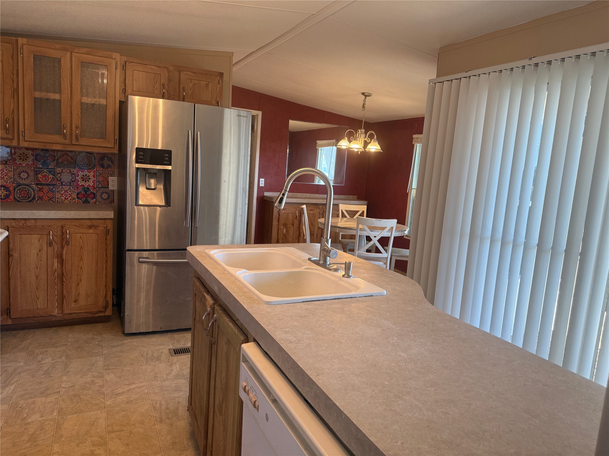 14 Walnut Bend Property Photo 5