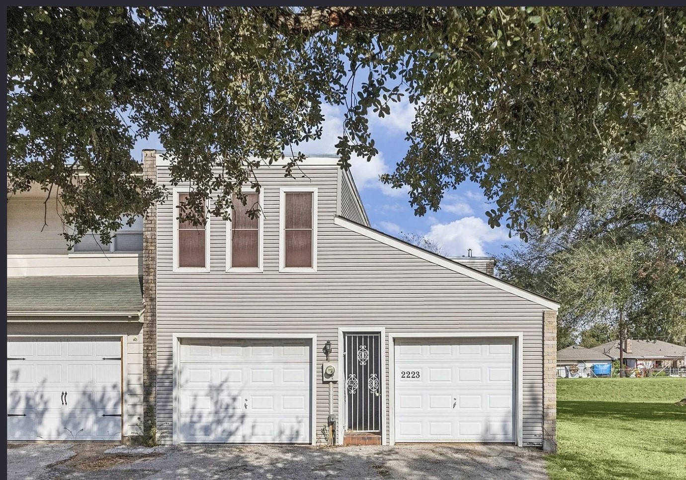 2223 Par Lane Property Photo 1