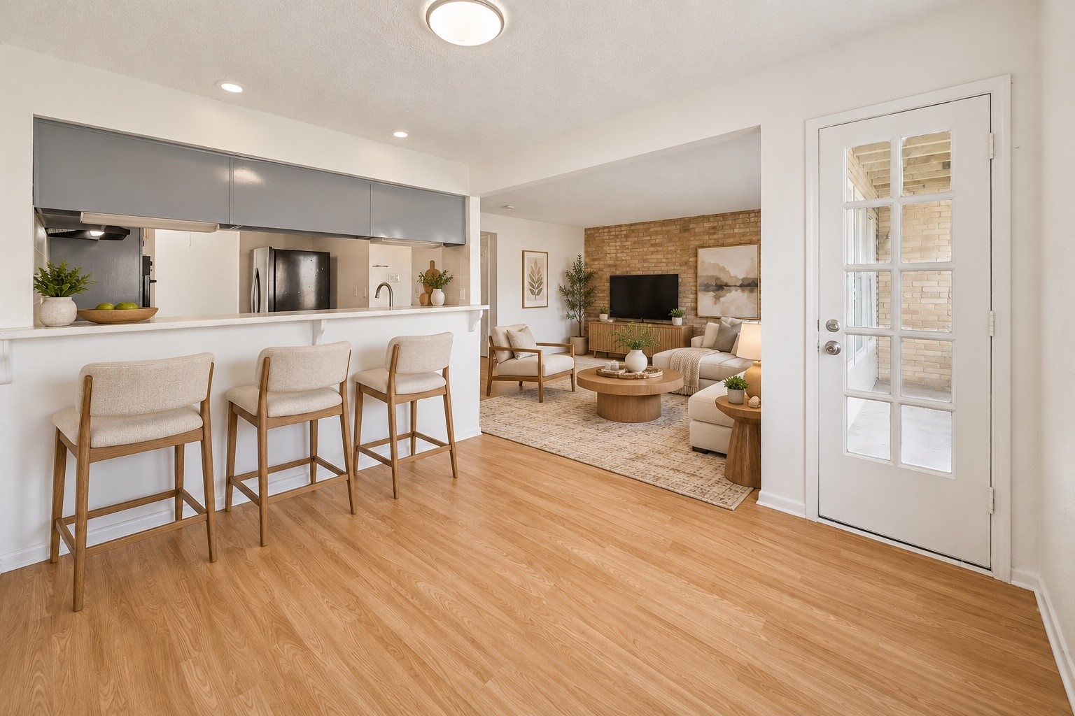 2223 Par Lane Property Photo 6