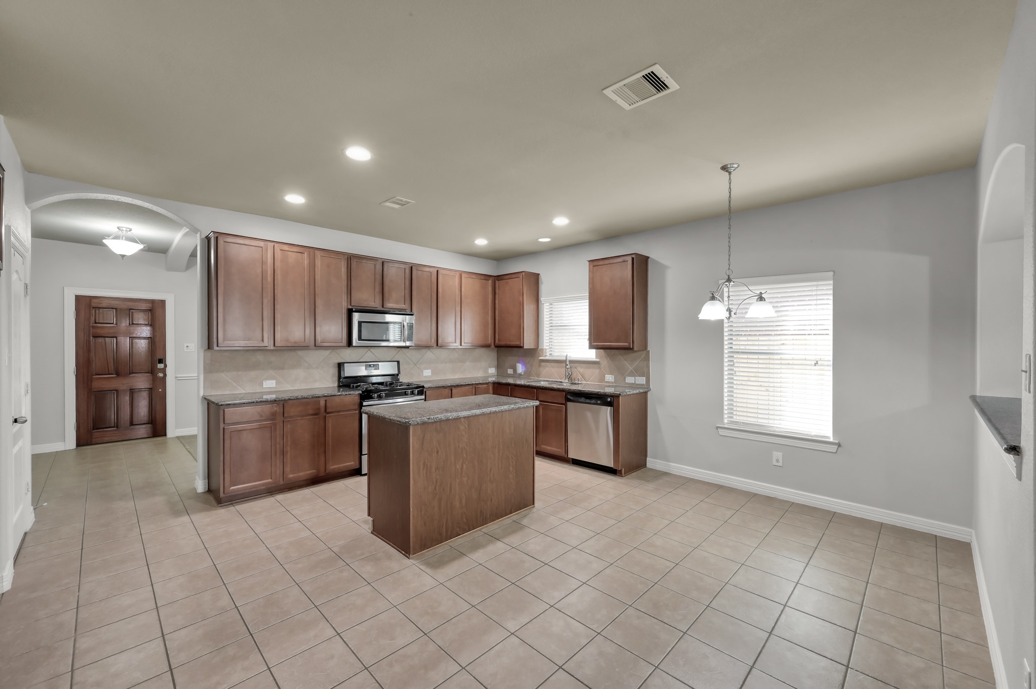 24407 Split Rock Falls Property Photo 5