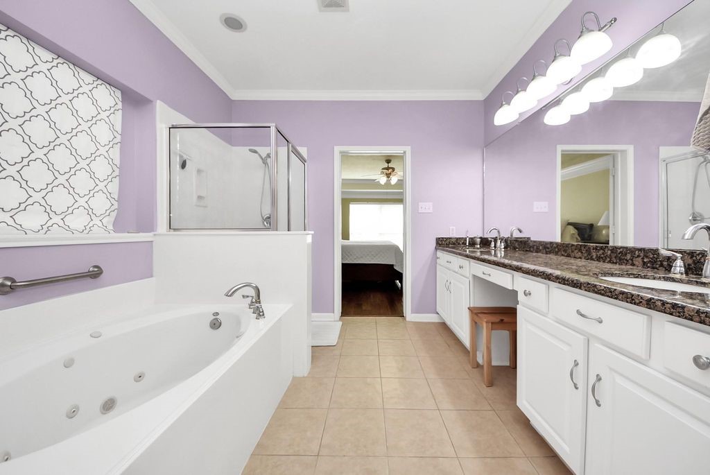 12815 Dadebrook Court Property Photo 24