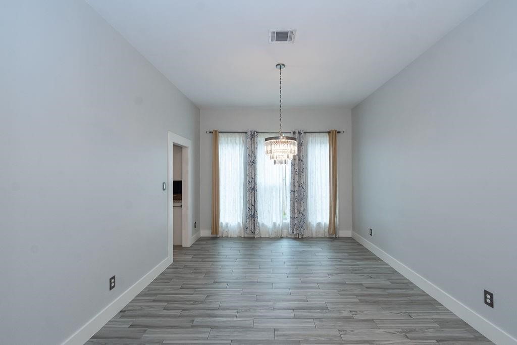 2306 Coleridge Court Property Photo 7