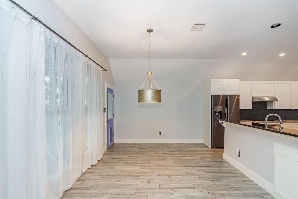 2306 Coleridge Court Property Photo 12
