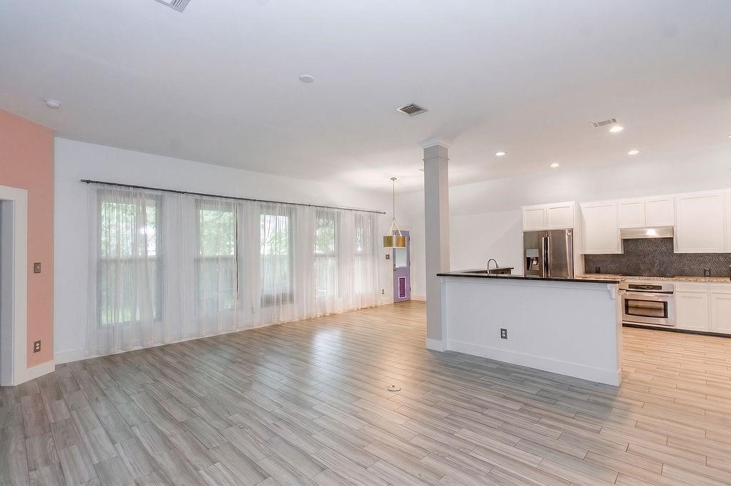 2306 Coleridge Court Property Photo 18