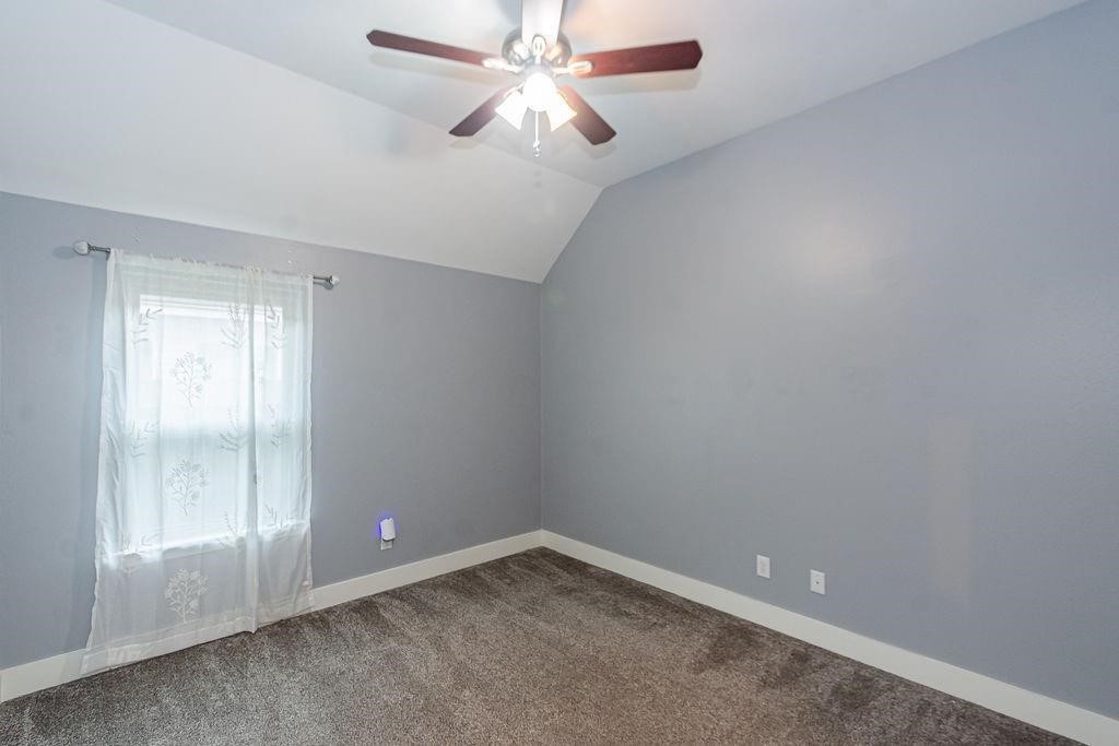 2306 Coleridge Court Property Photo 32