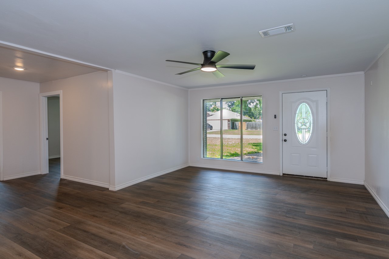 3825 Buckingham Row Property Photo 2