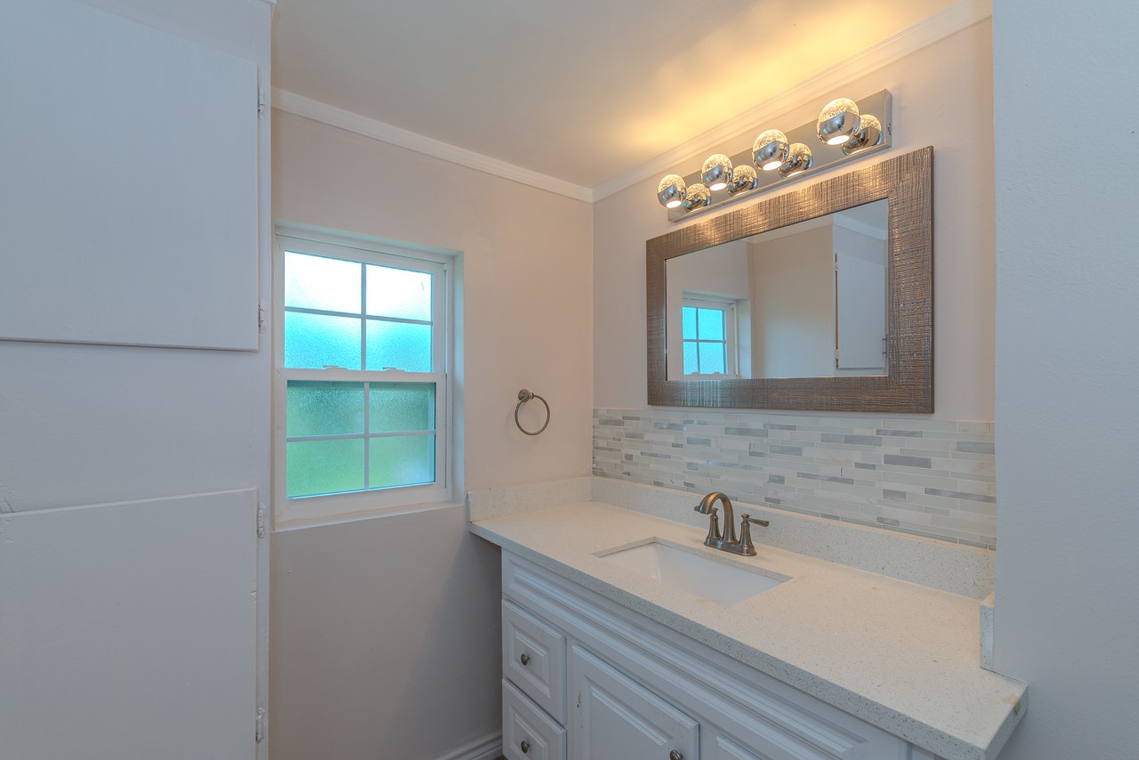 3825 Buckingham Row Property Photo 23