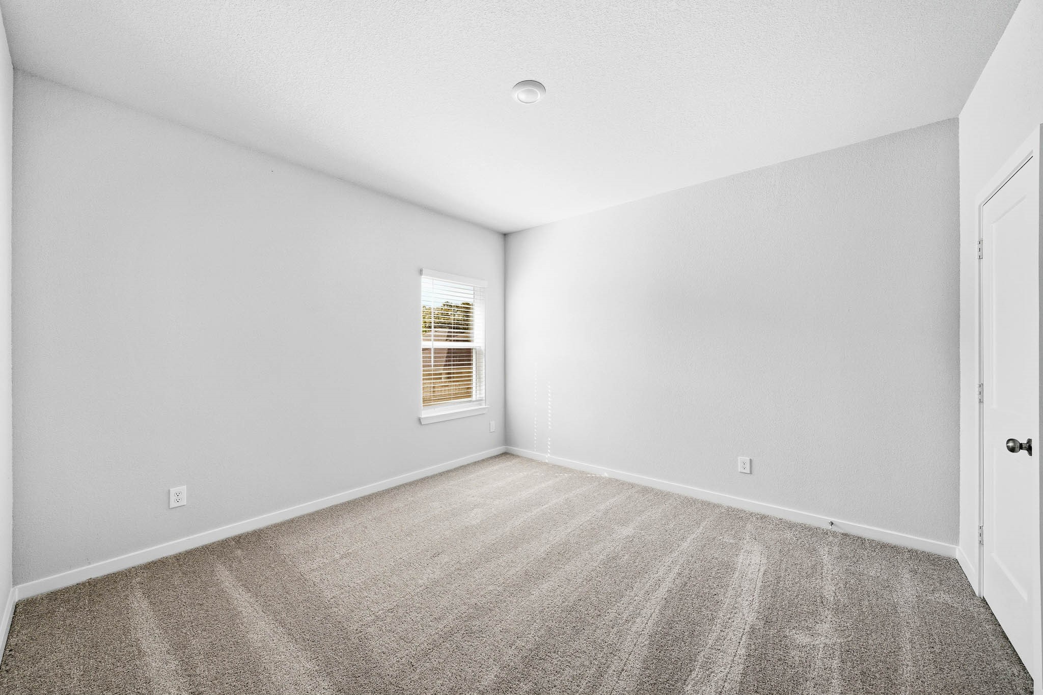 40506 Tyto Lane Property Photo 4