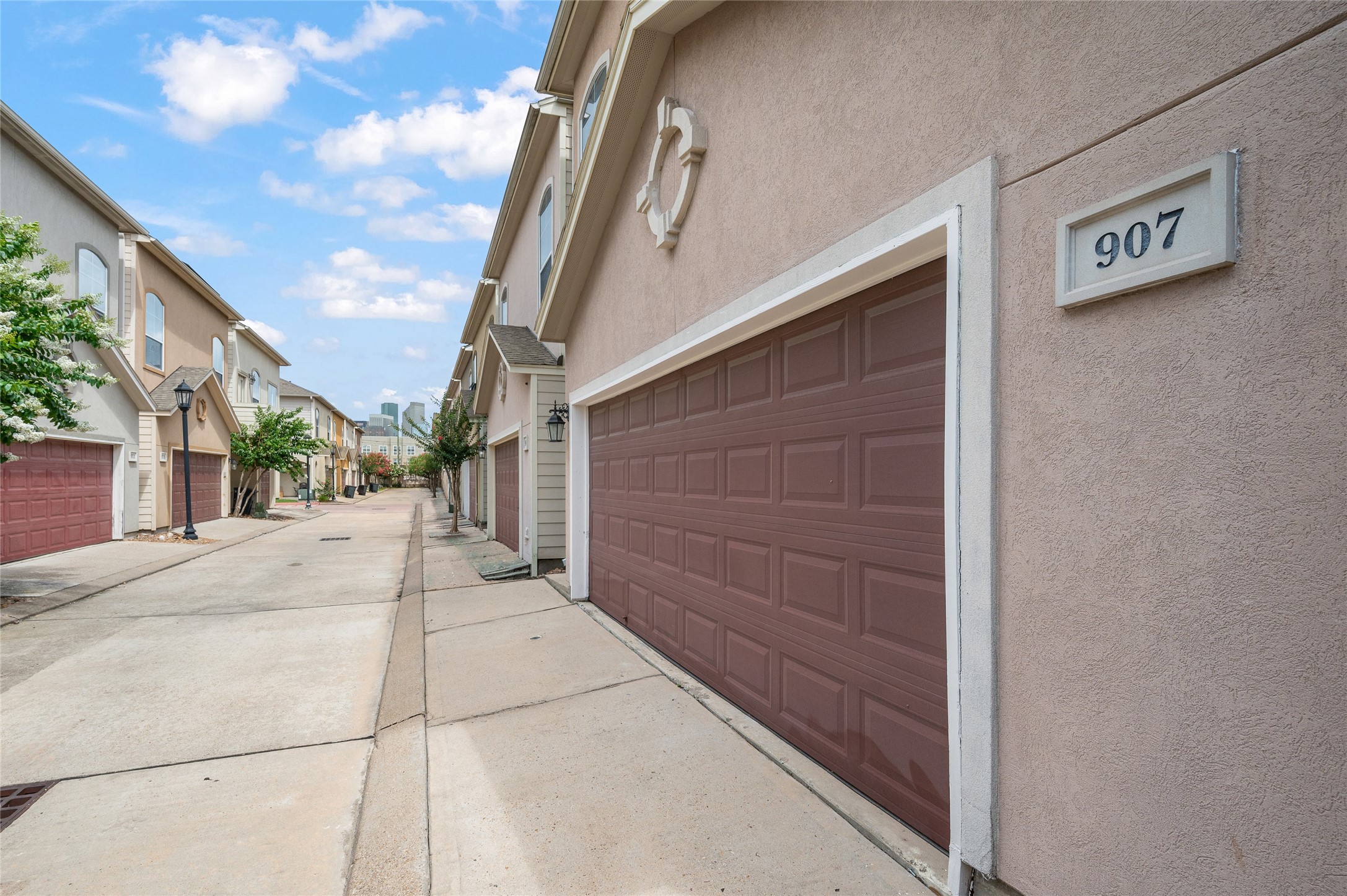 907 Mckinney Park Lane Property Photo 6