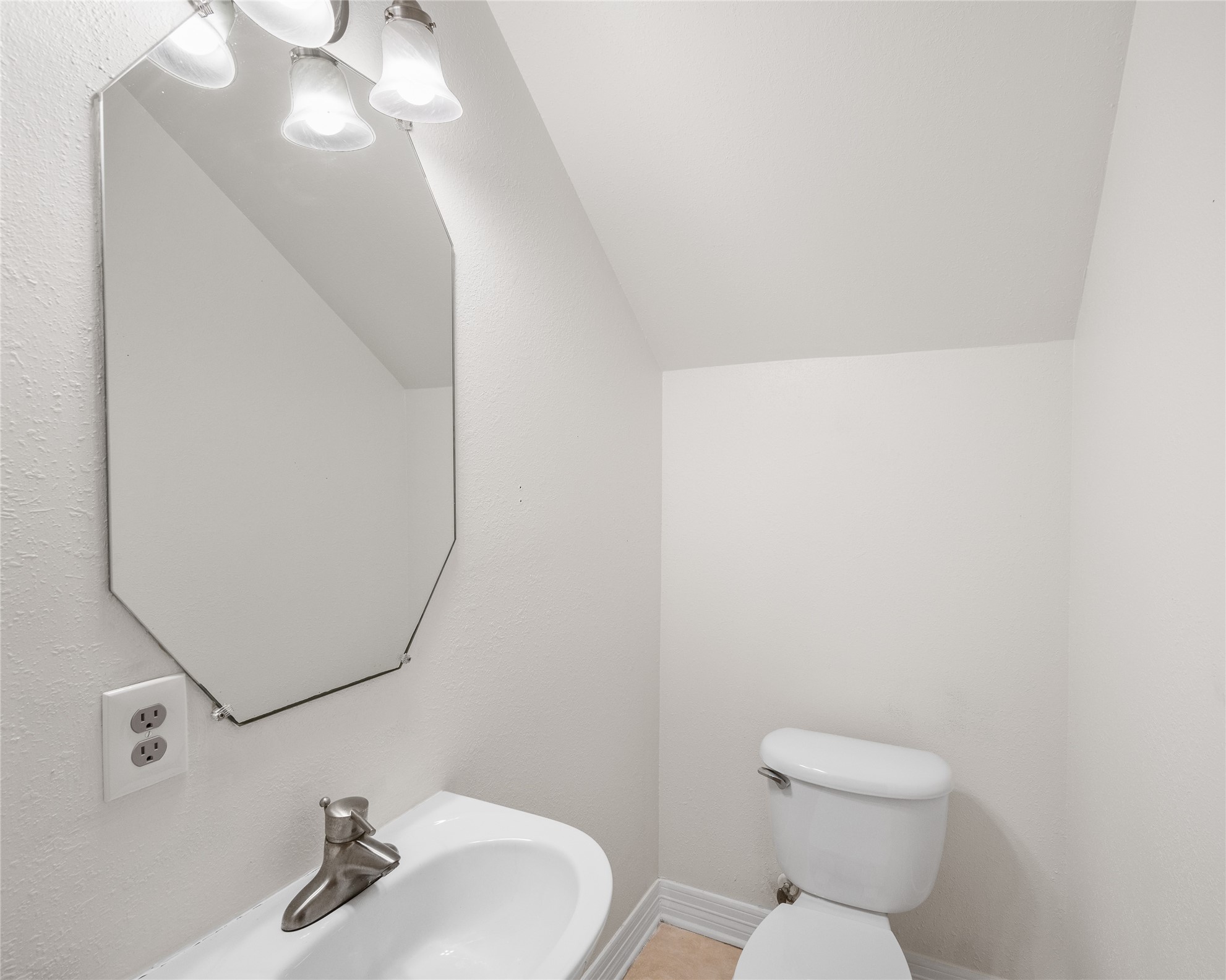 907 Mckinney Park Lane Property Photo 15