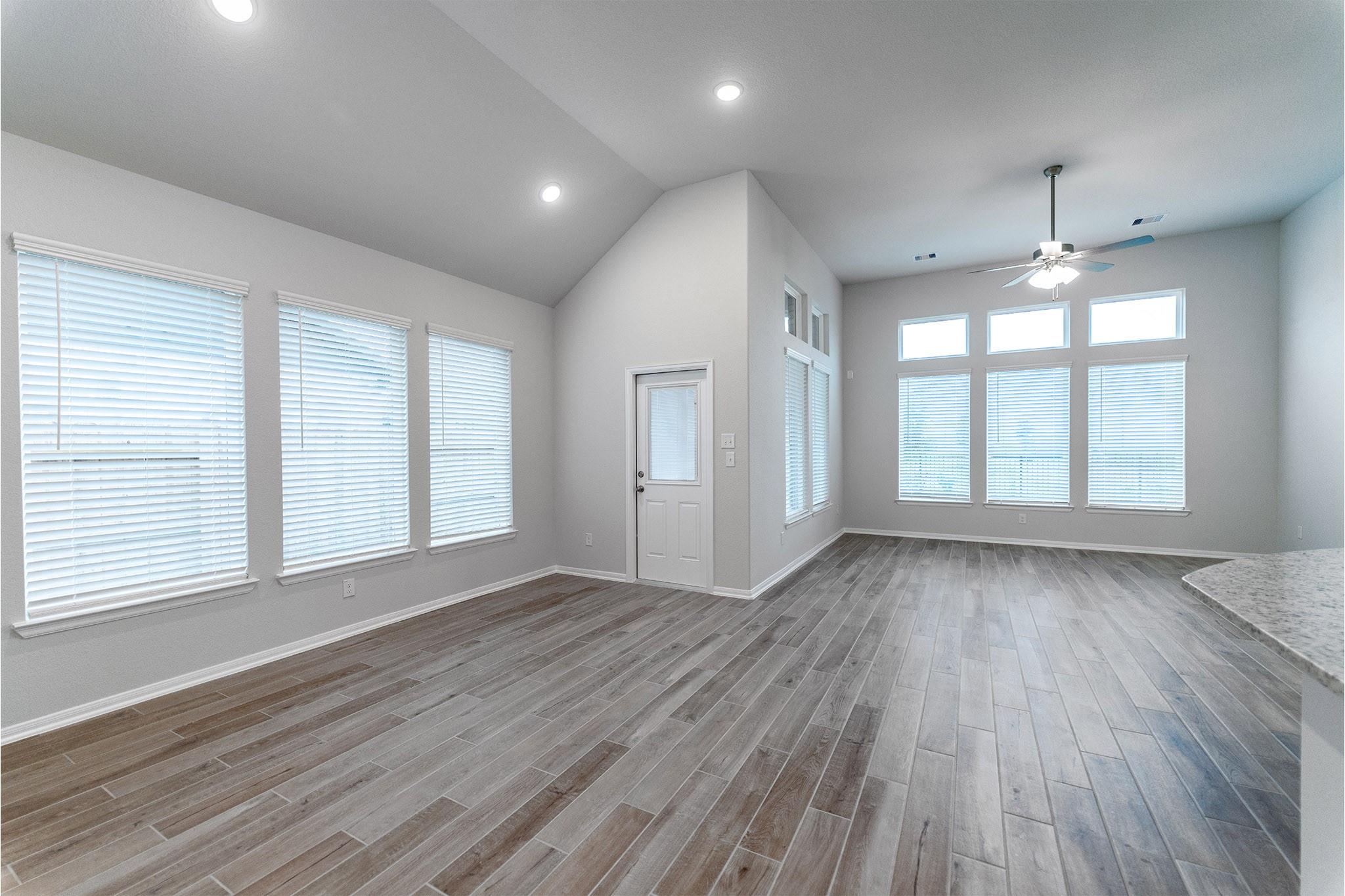 2606 Jasper Oaks Drive Property Photo 8