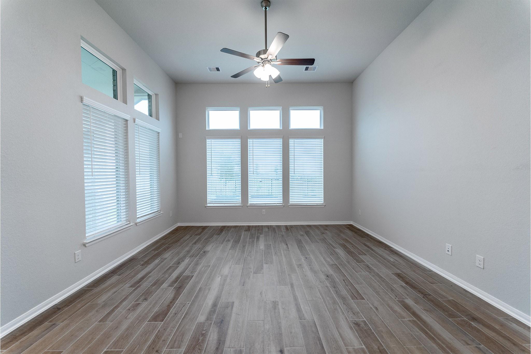 2606 Jasper Oaks Drive Property Photo 9