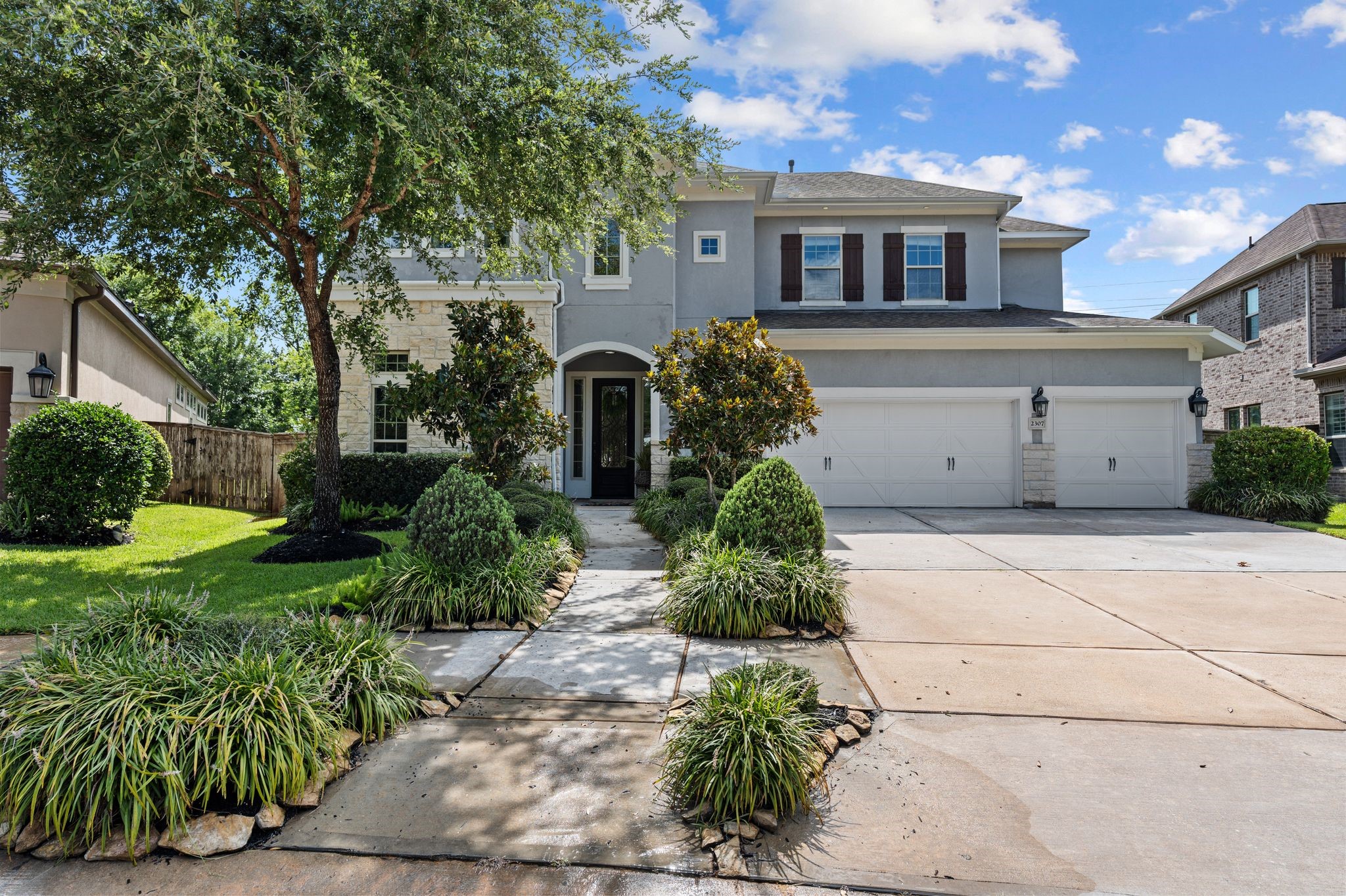 2307 Orchard Way Property Photo