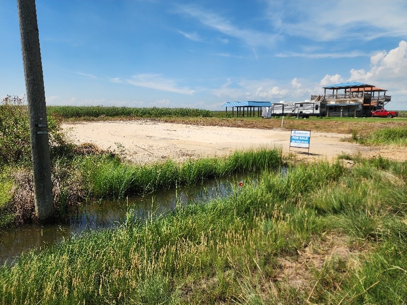 1255 Van Sant Property Photo 1