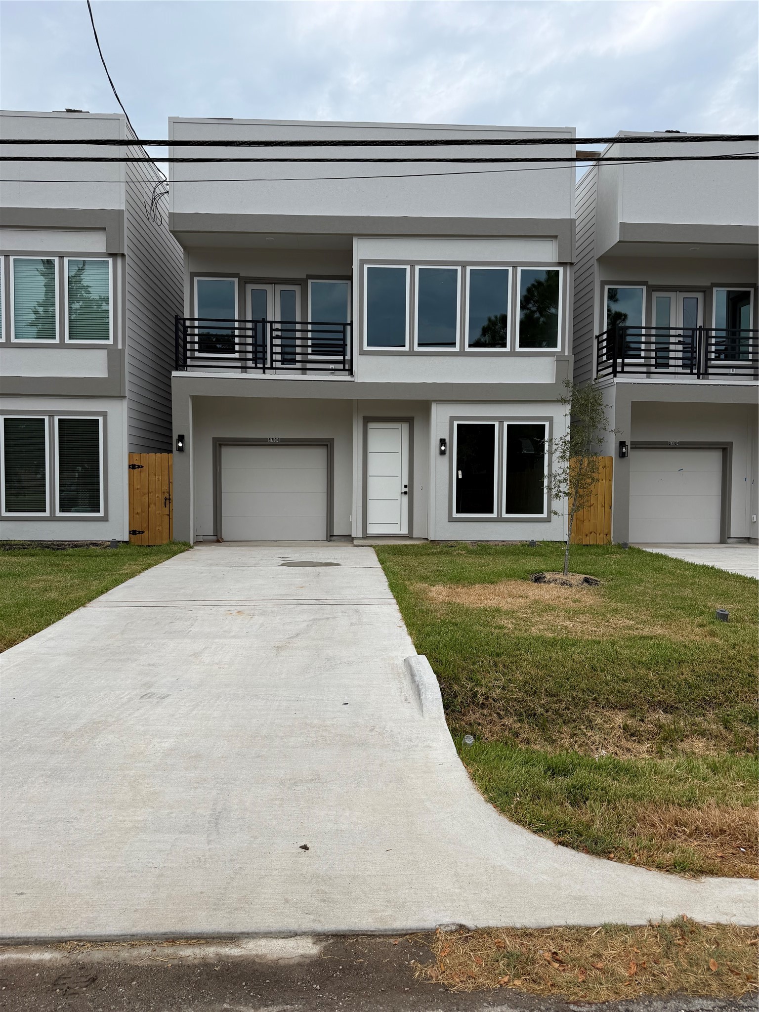 8706 Southview Street Property Photo 2