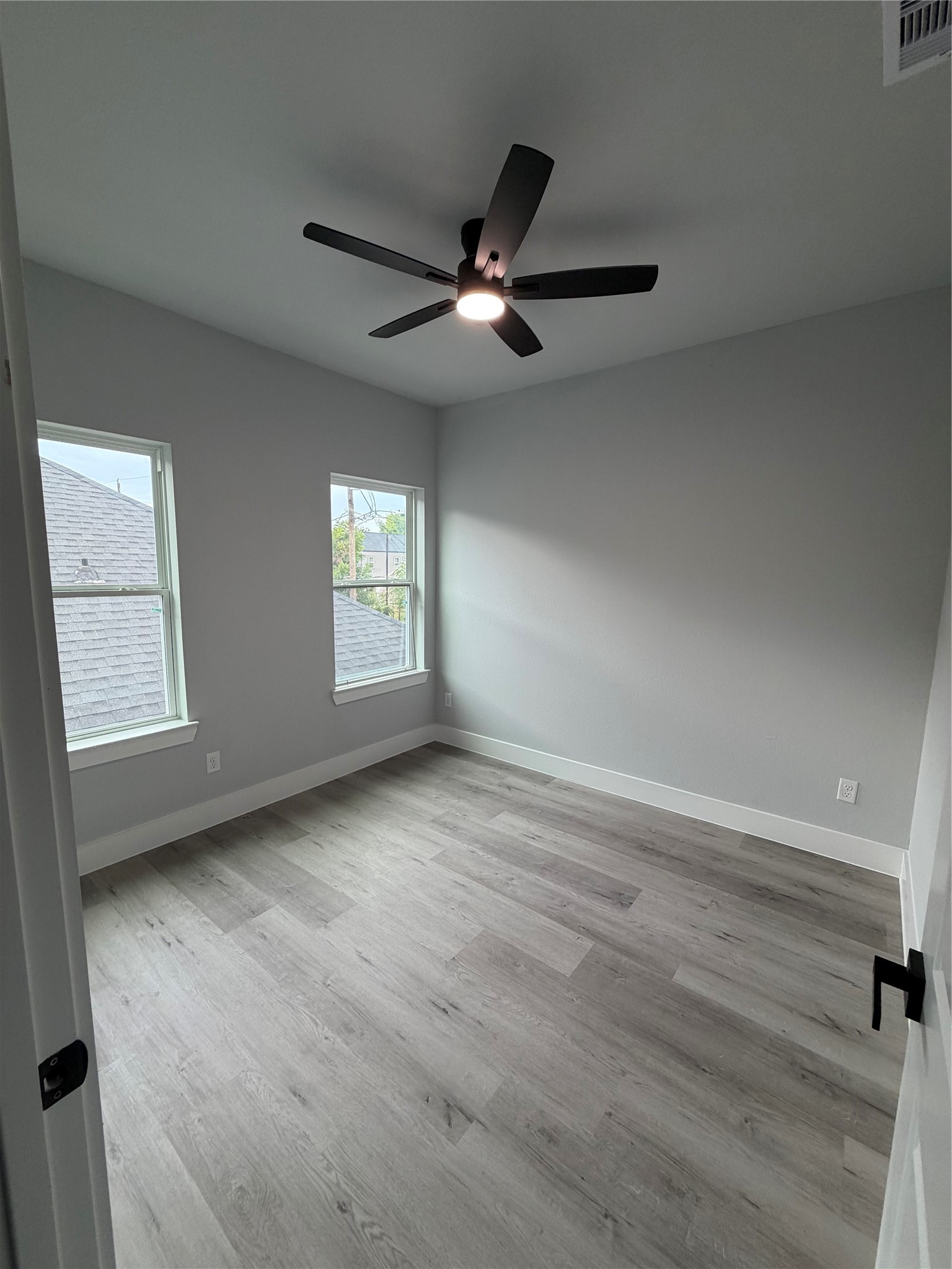 8706 Southview Street Property Photo 13