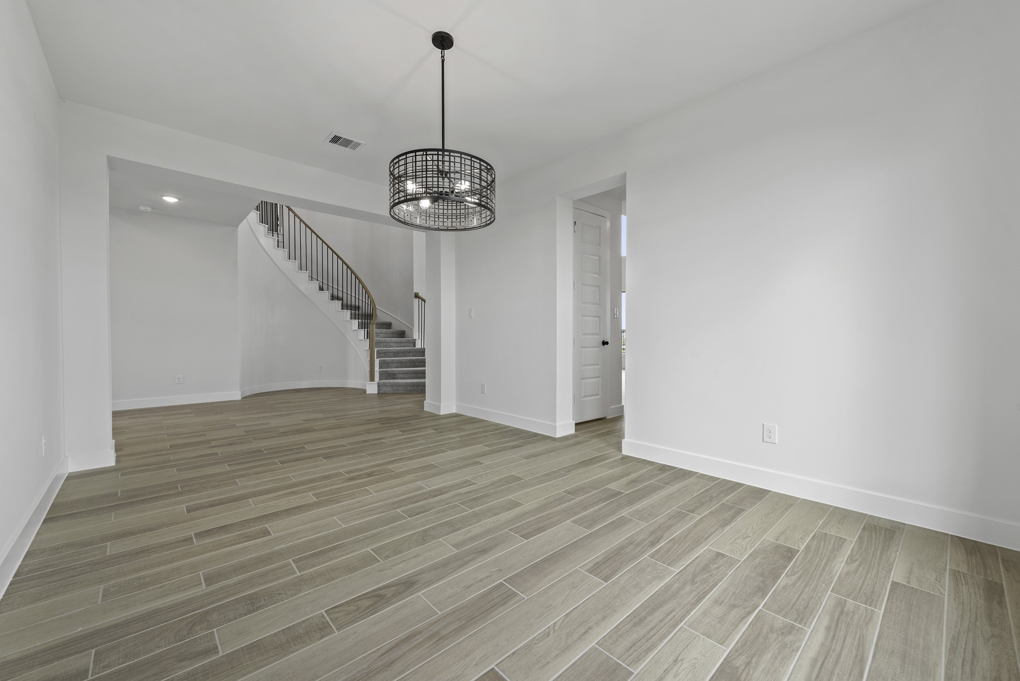 7229 Texas Wrangler Drive Property Photo 9
