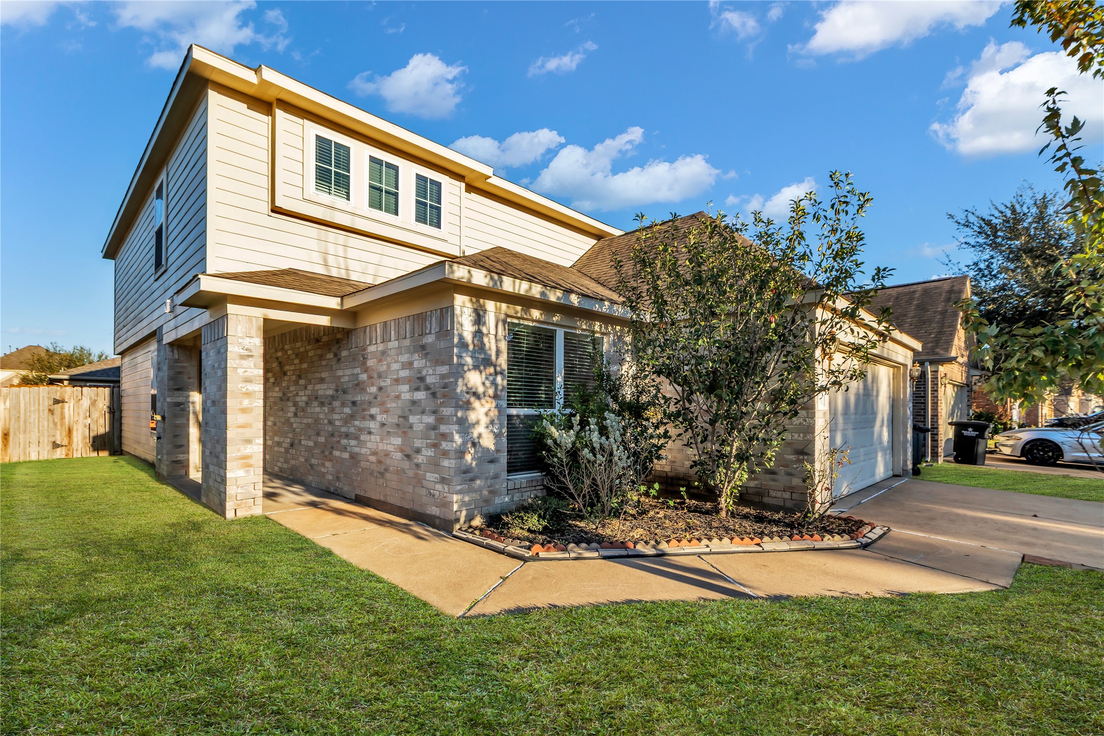3050 Thicket Path Way Property Photo 3
