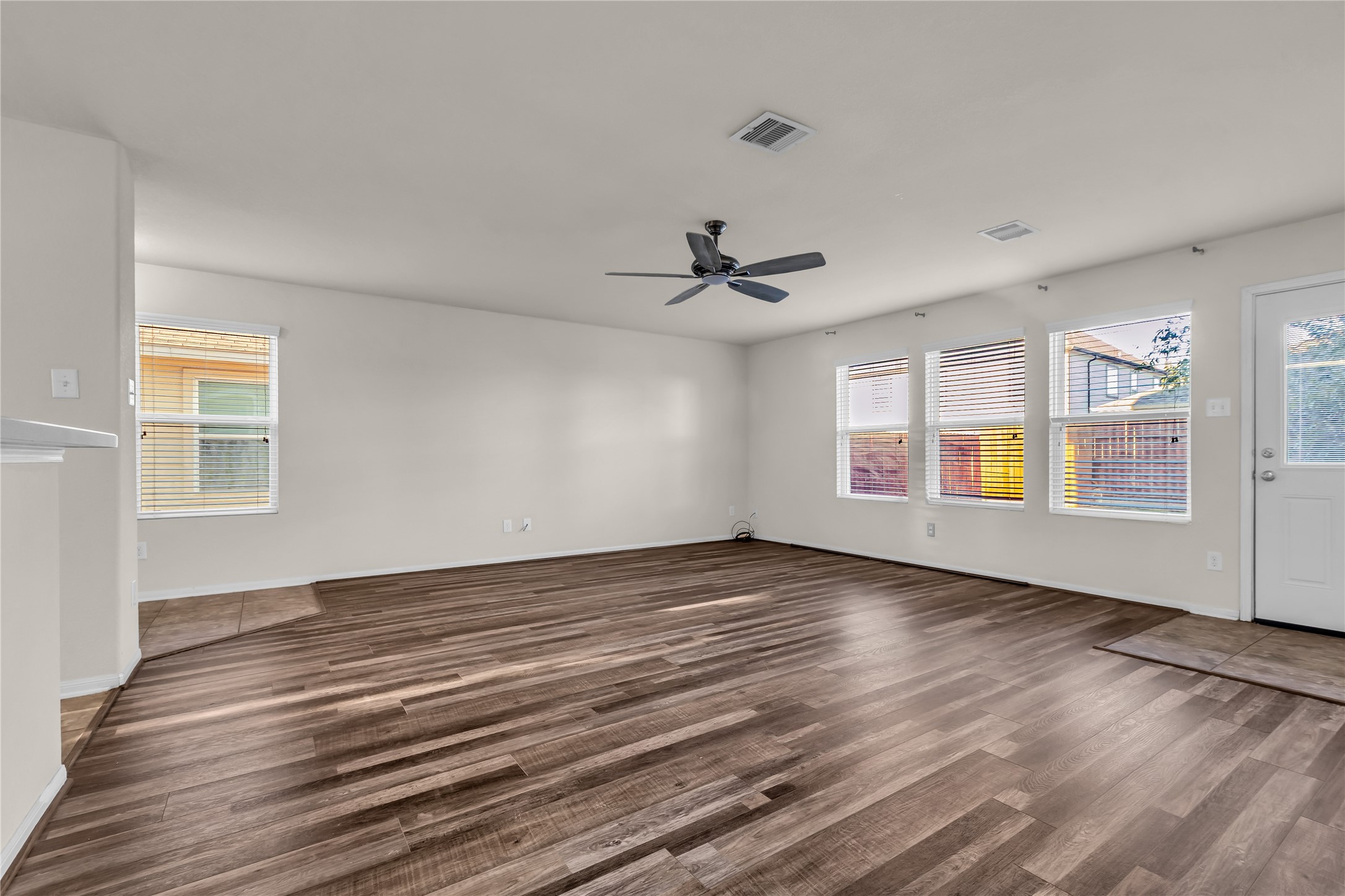 3050 Thicket Path Way Property Photo 6