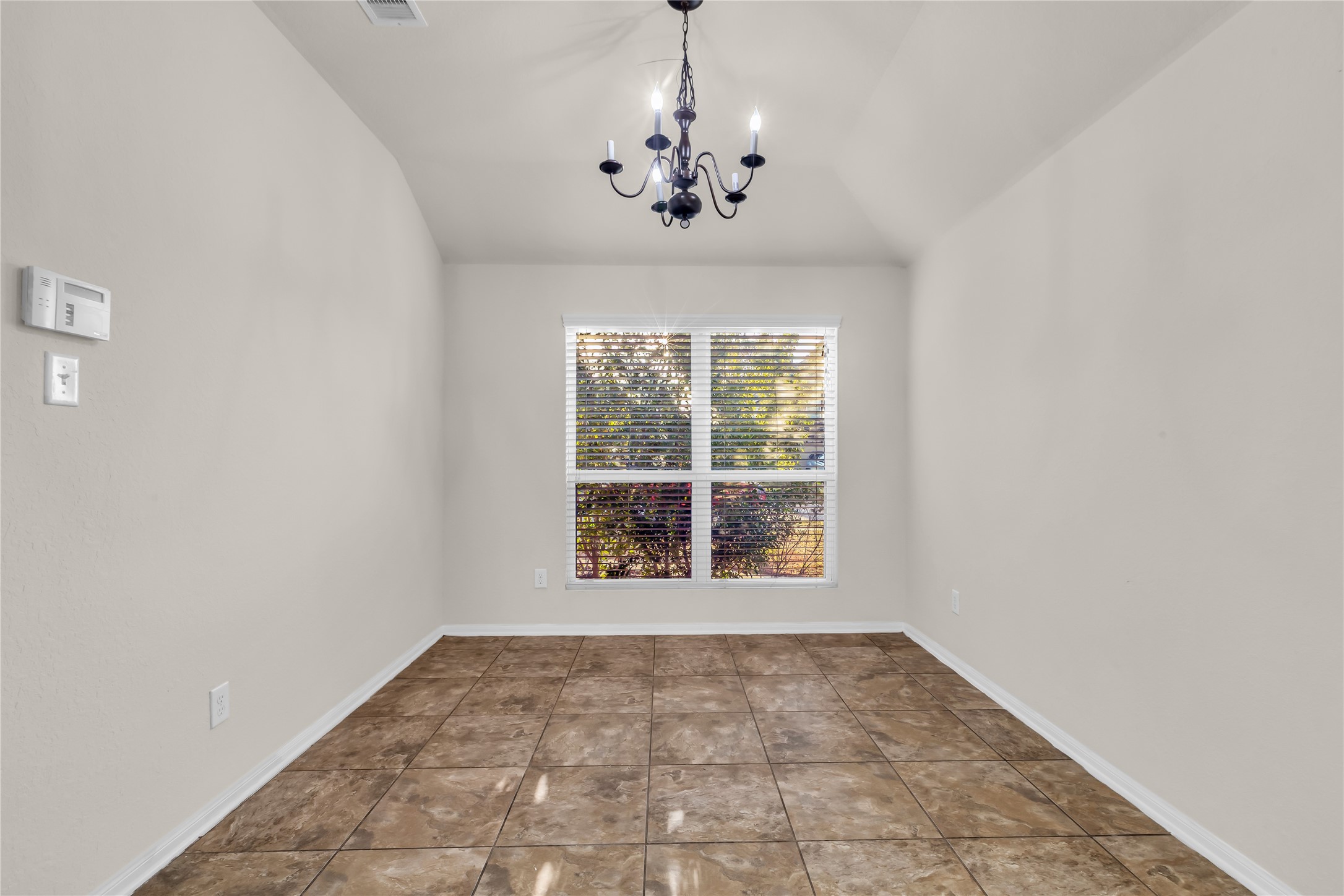 3050 Thicket Path Way Property Photo 12