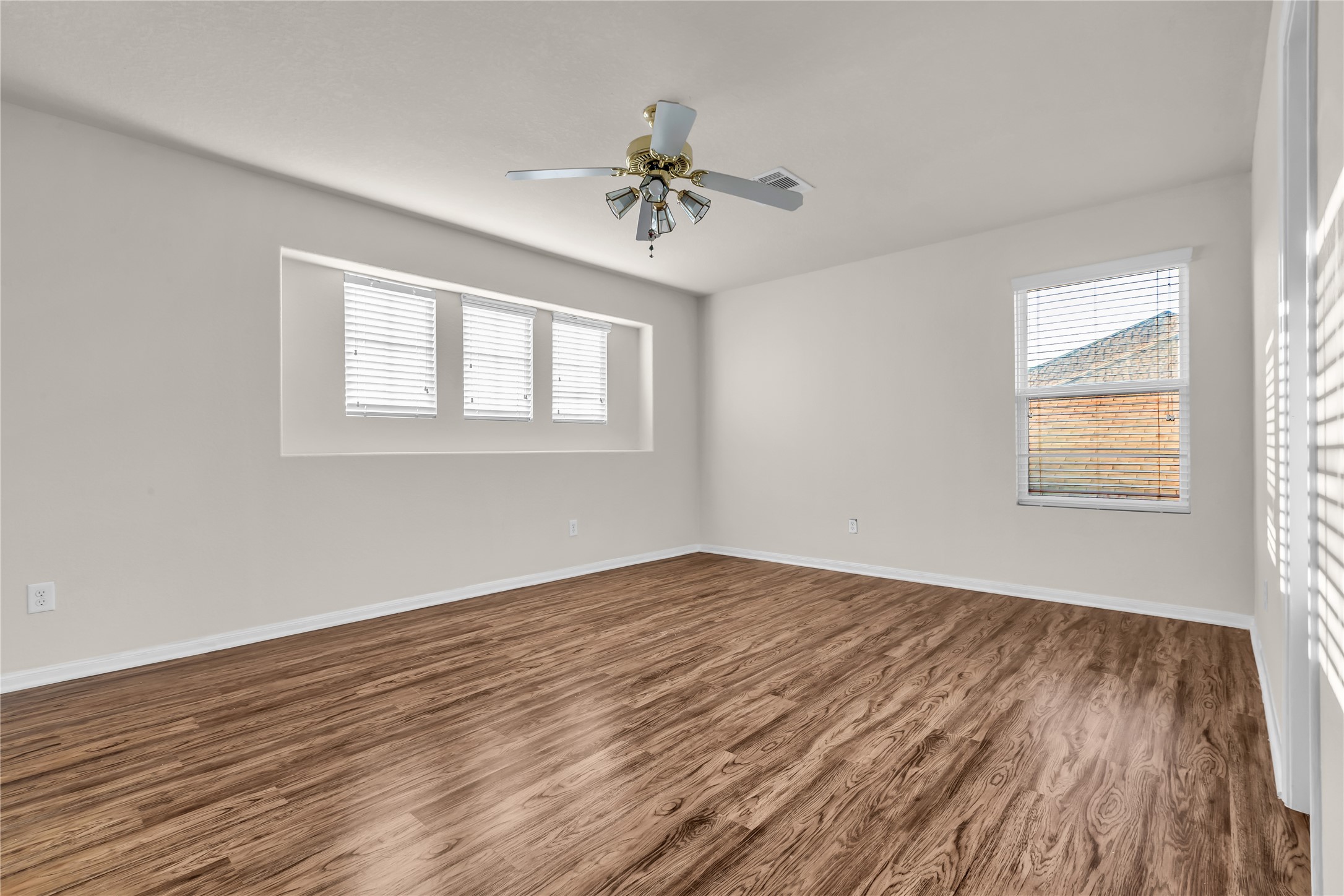 3050 Thicket Path Way Property Photo 21