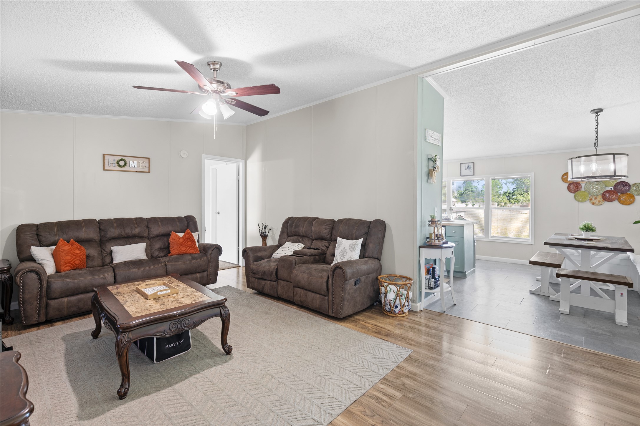 8021 Matthew Stevens Drive Property Photo 4
