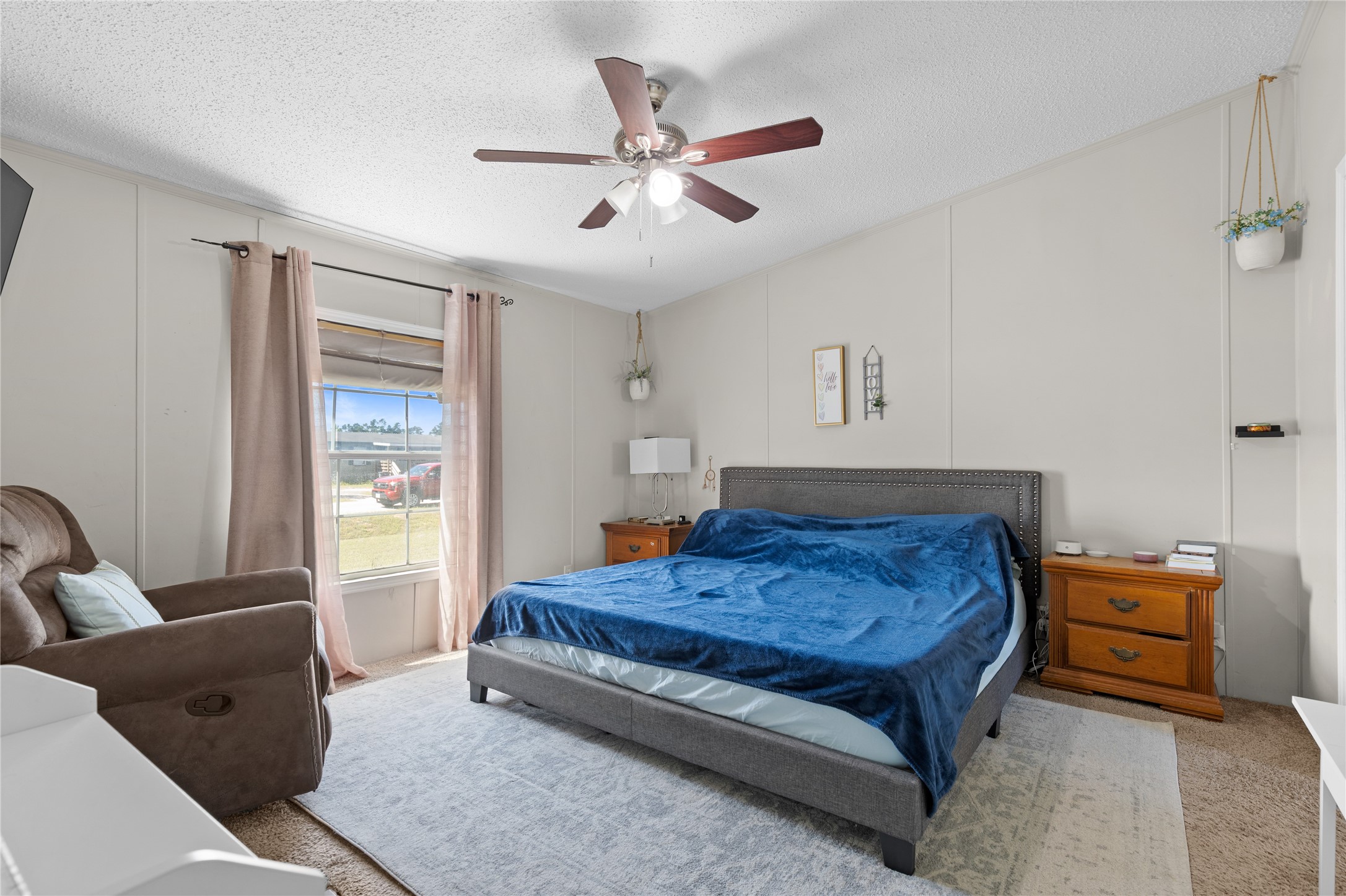 8021 Matthew Stevens Drive Property Photo 6