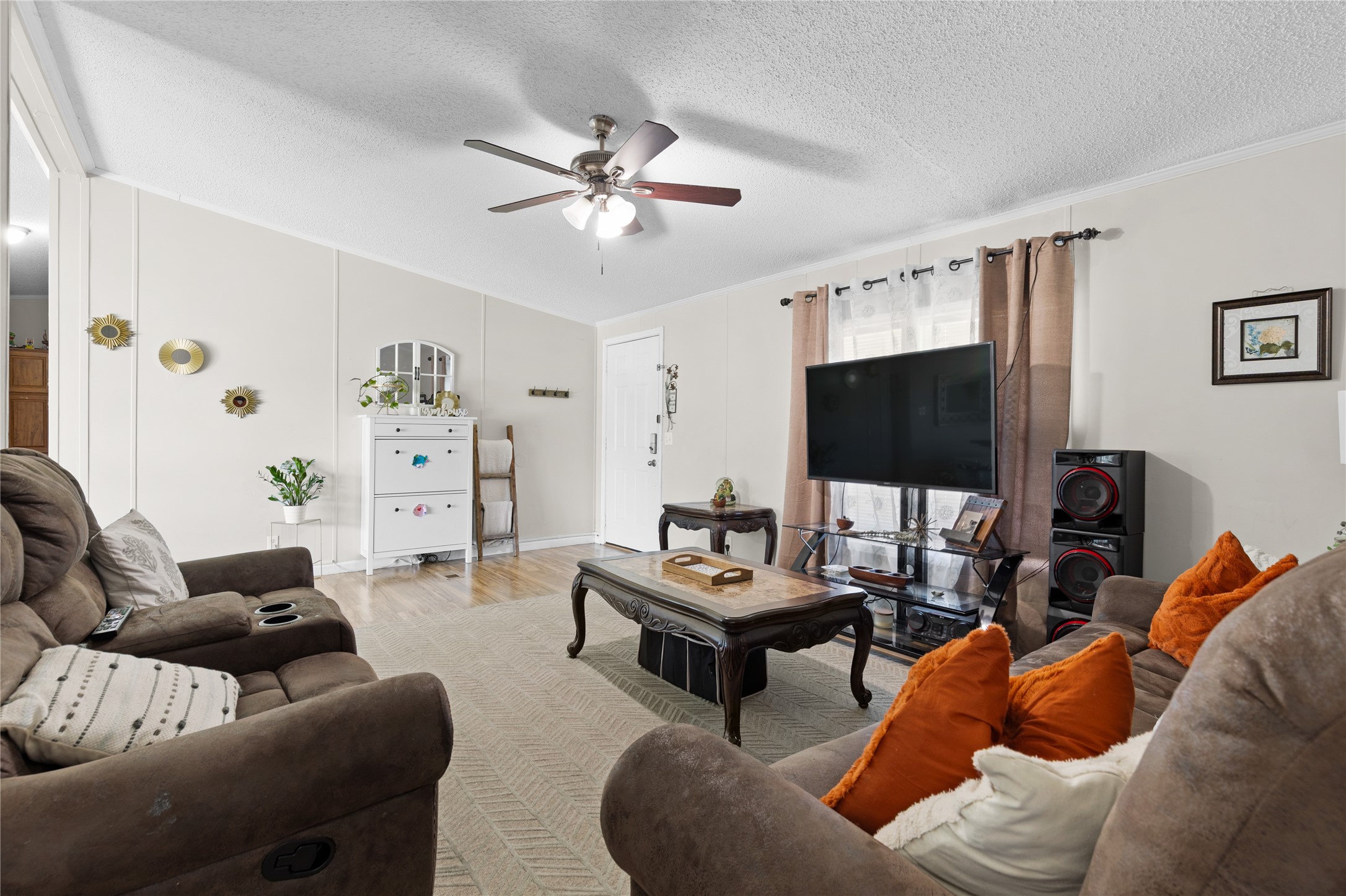 8021 Matthew Stevens Drive Property Photo 11
