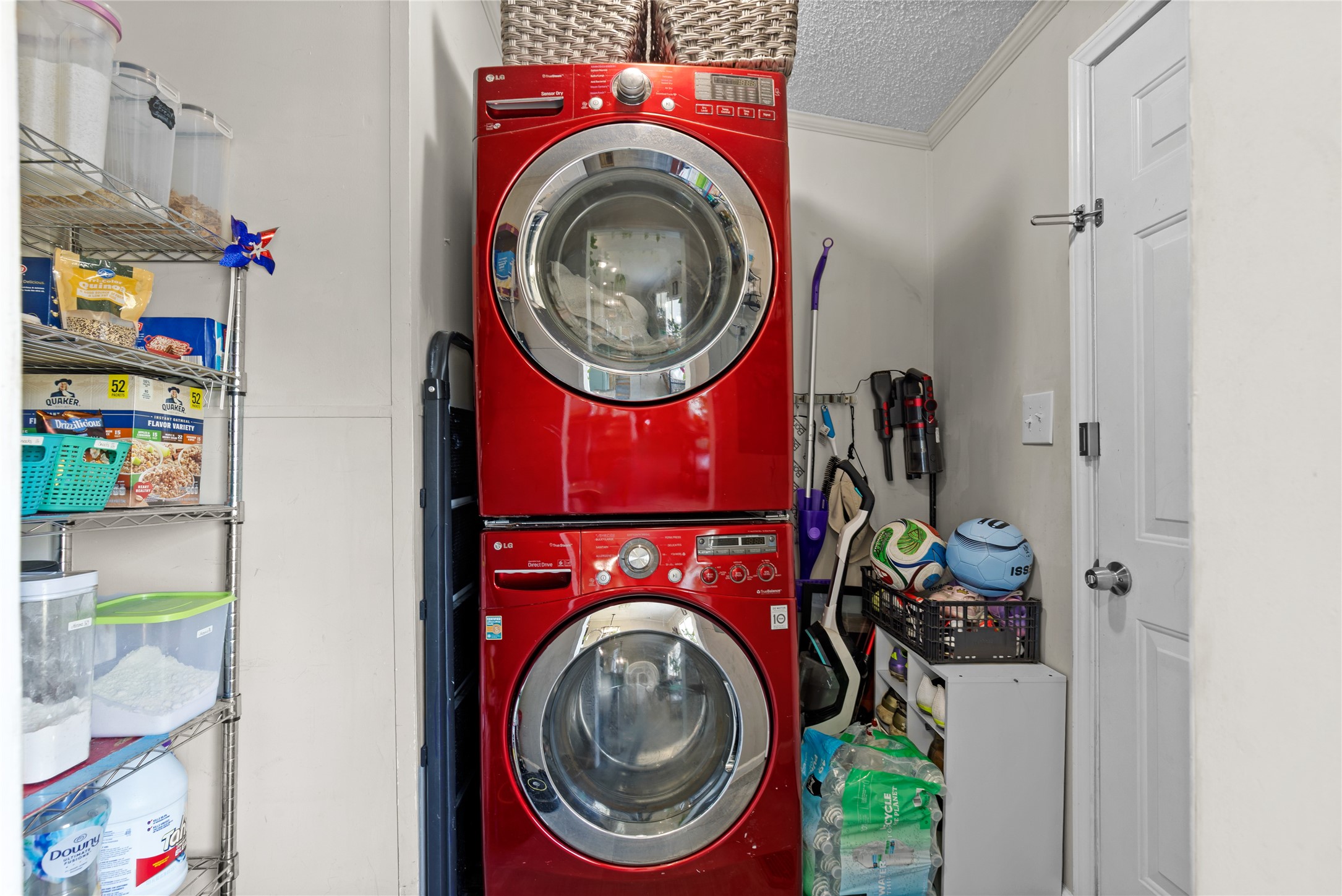 8021 Matthew Stevens Drive Property Photo 16