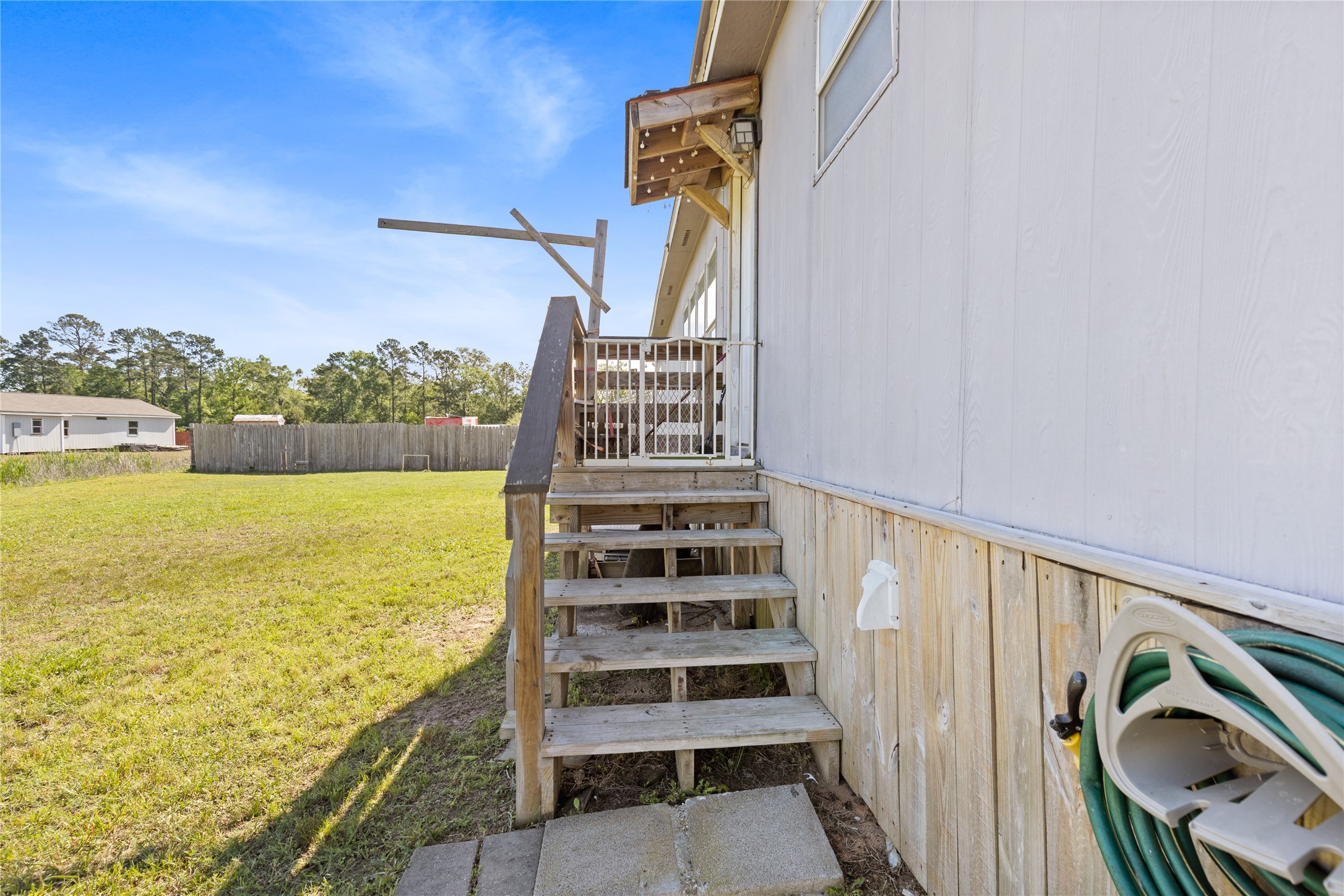 8021 Matthew Stevens Drive Property Photo 27
