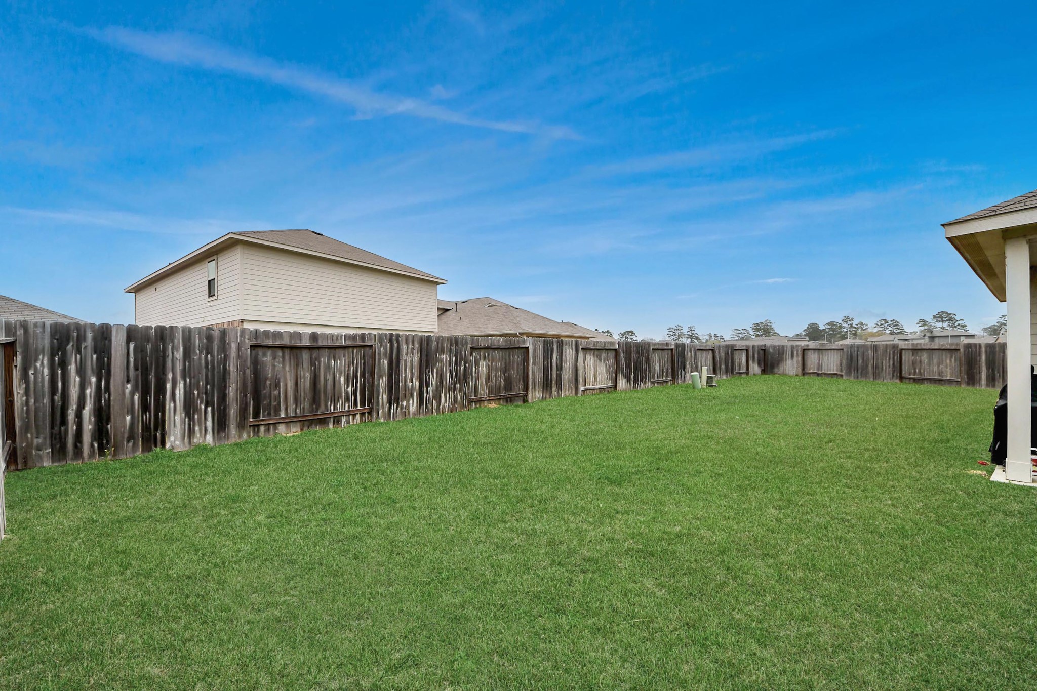 2347 Pettingell Way Property Photo 6