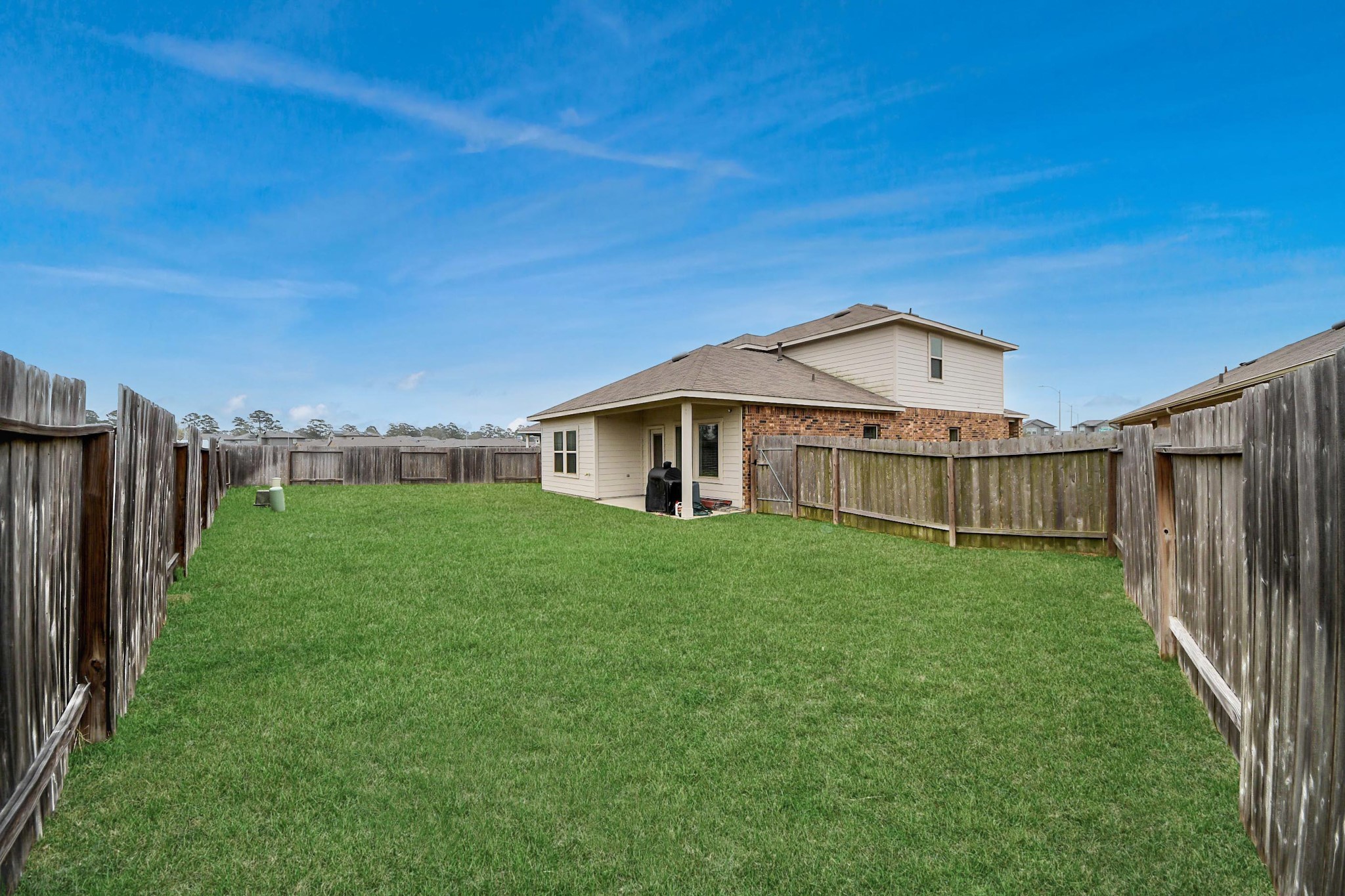 2347 Pettingell Way Property Photo 7