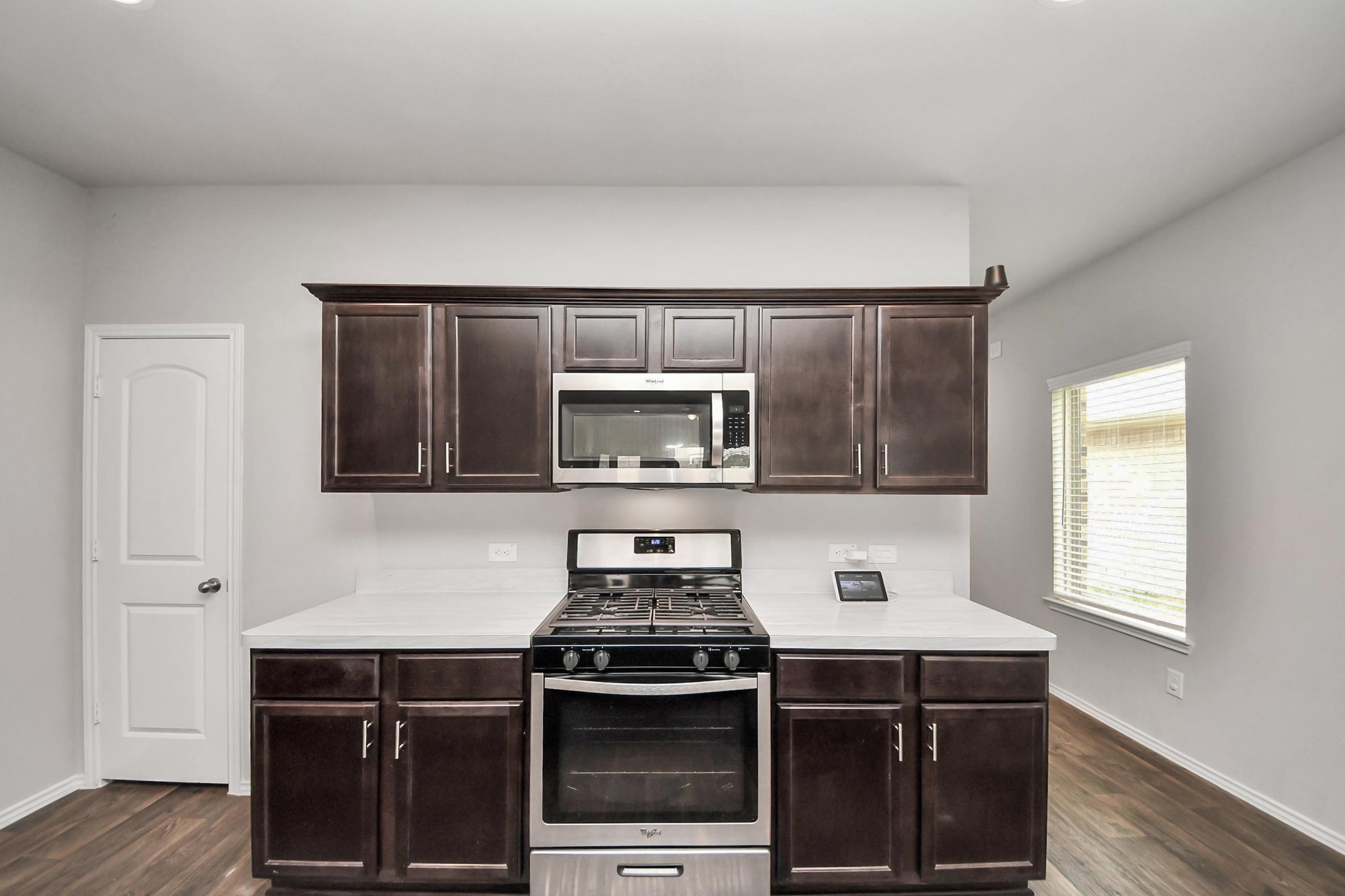 2347 Pettingell Way Property Photo 24