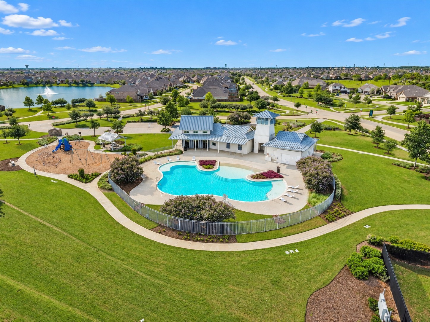 2723 Lakeside Shore Drive Property Photo 10