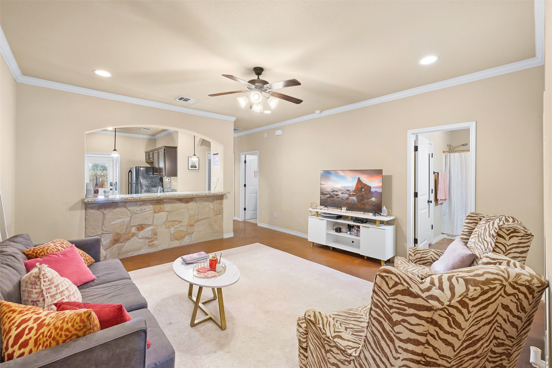 121 Armored Avenue Property Photo 3